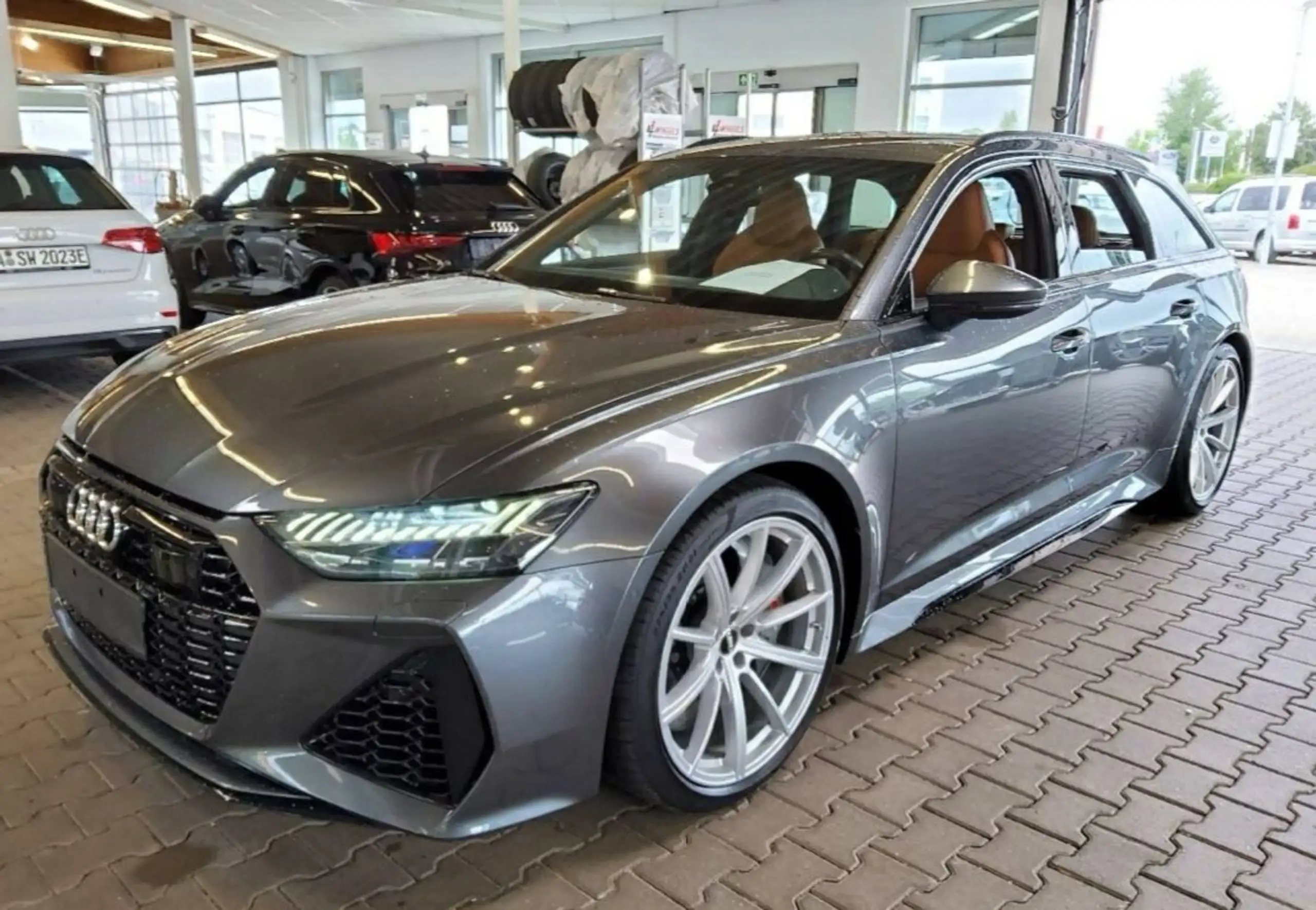 Audi - RS6