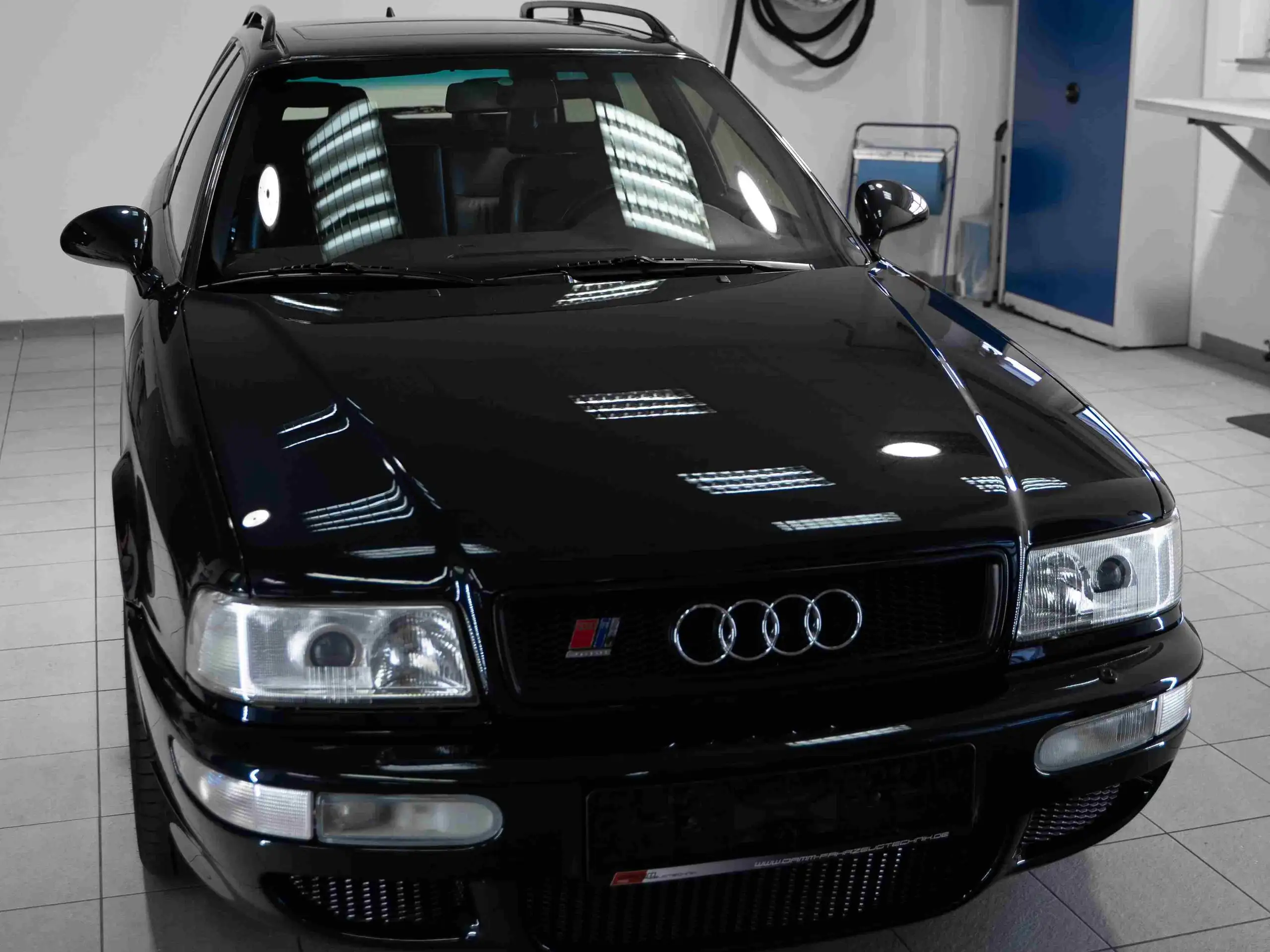 Audi - RS2