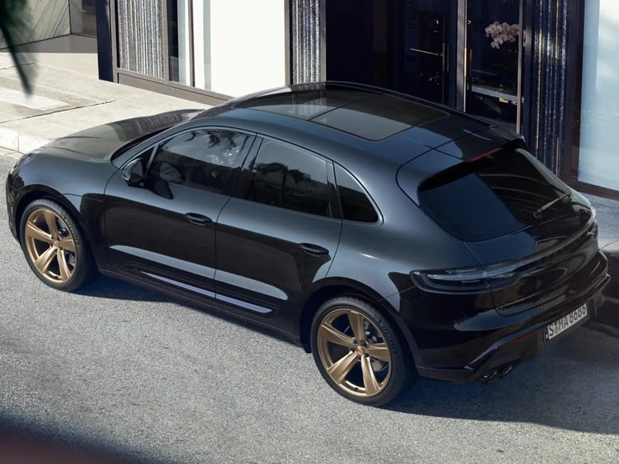 Porsche - Macan