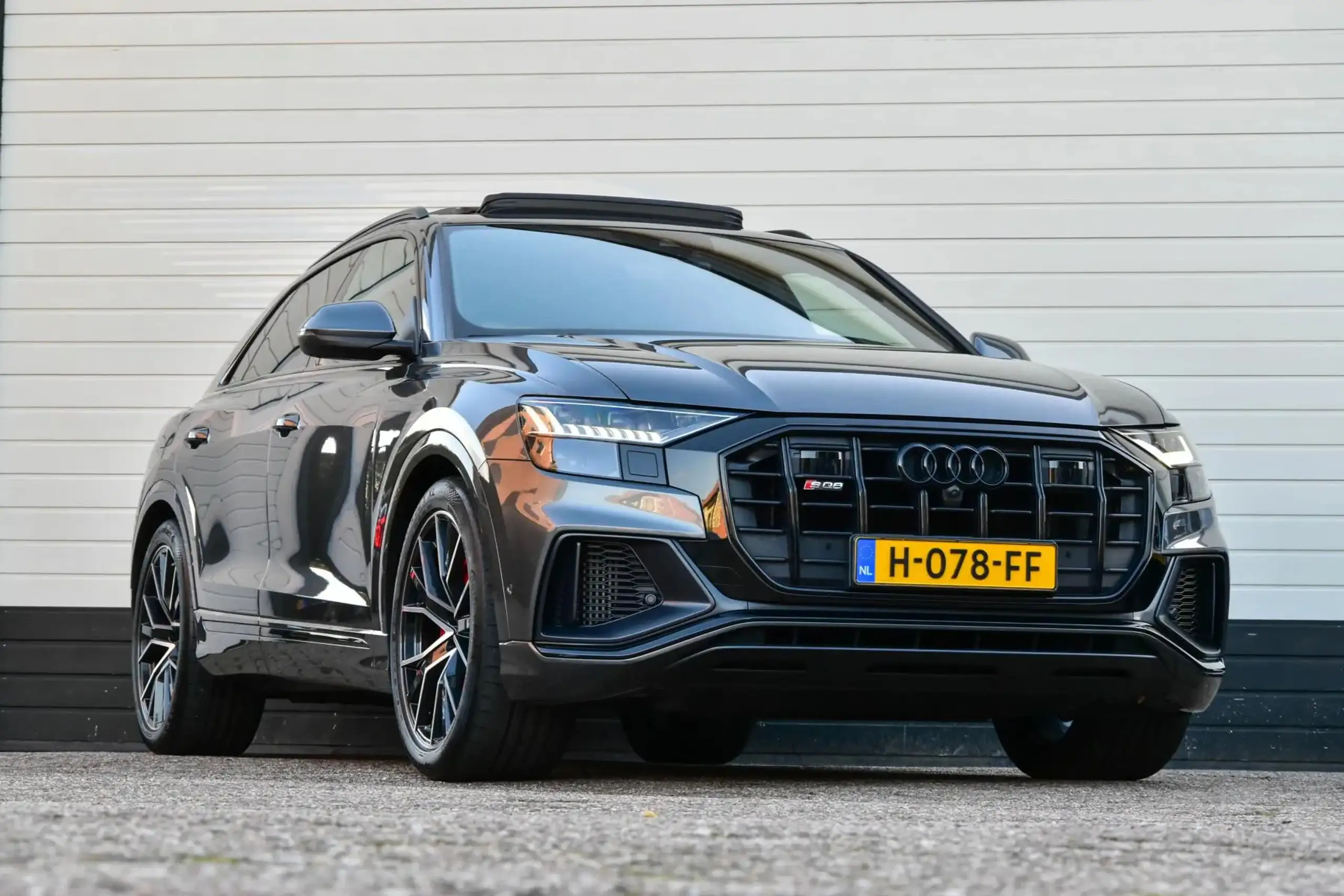 Audi - SQ8