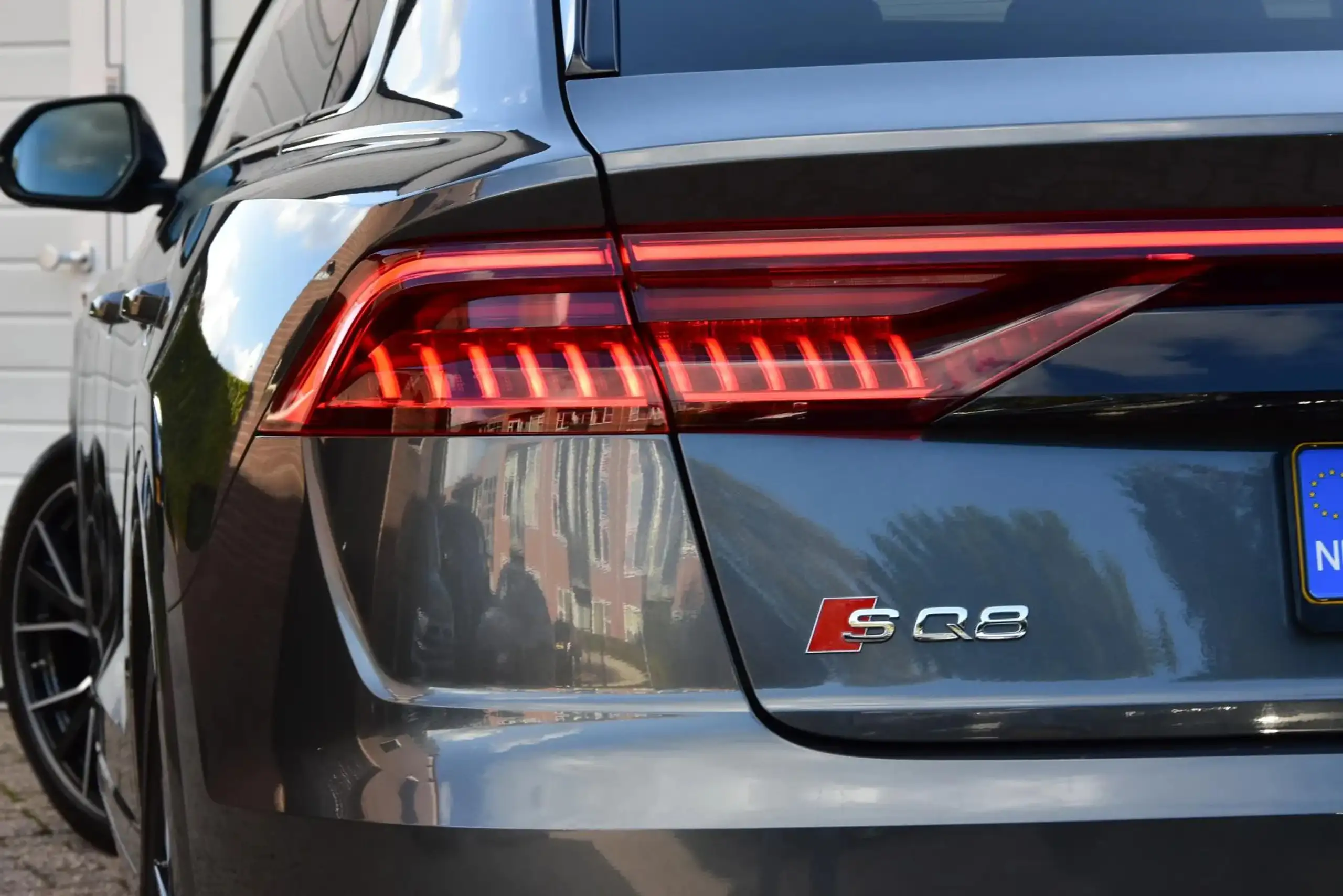 Audi - SQ8