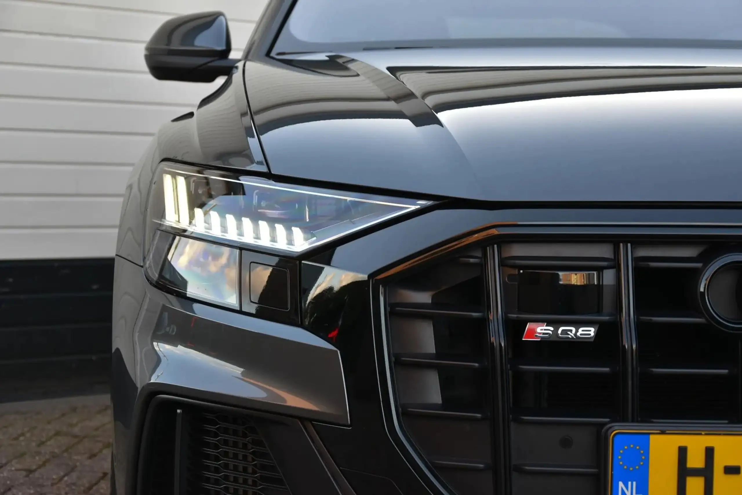 Audi - SQ8