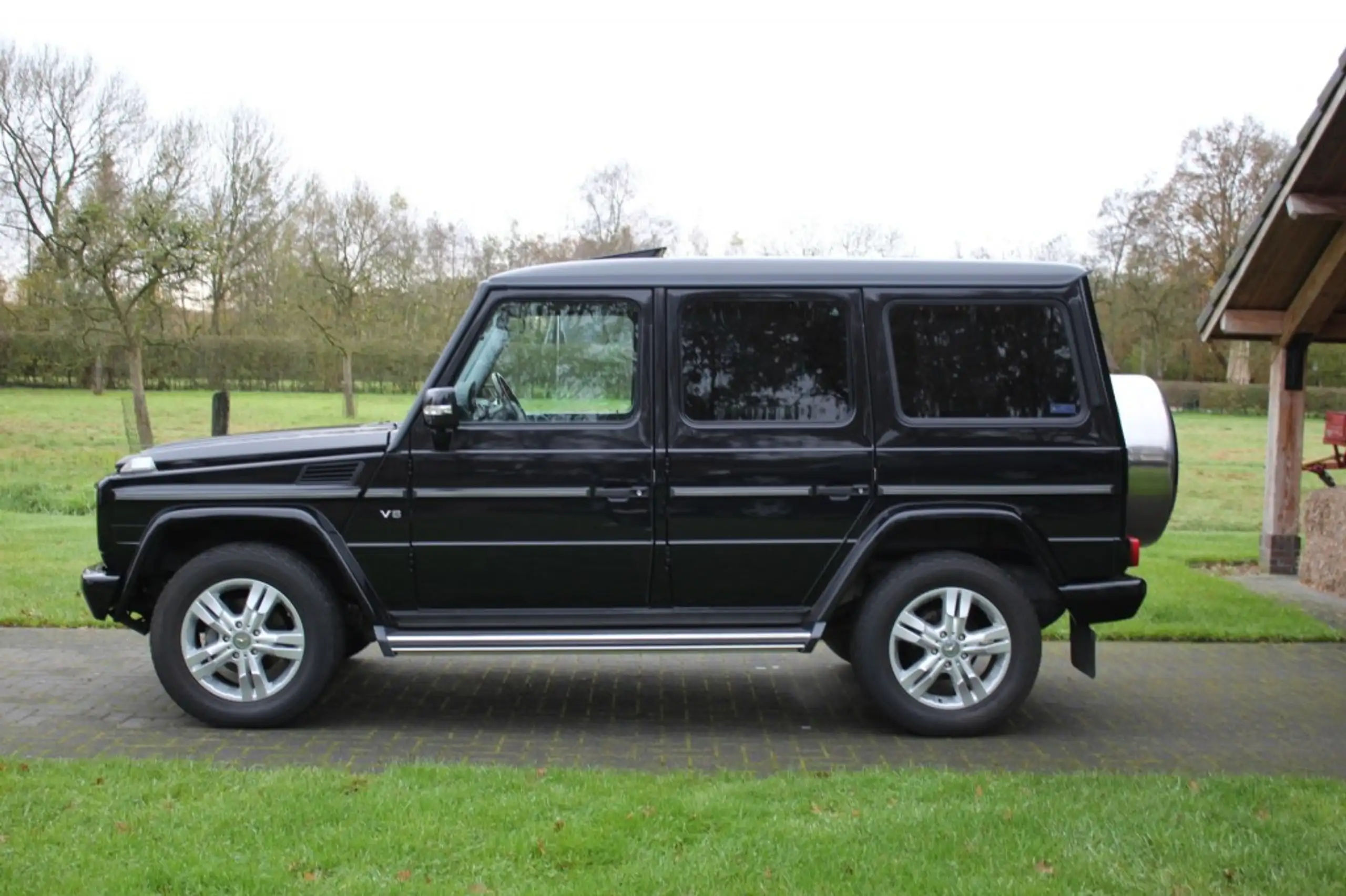 Mercedes-Benz - G 500