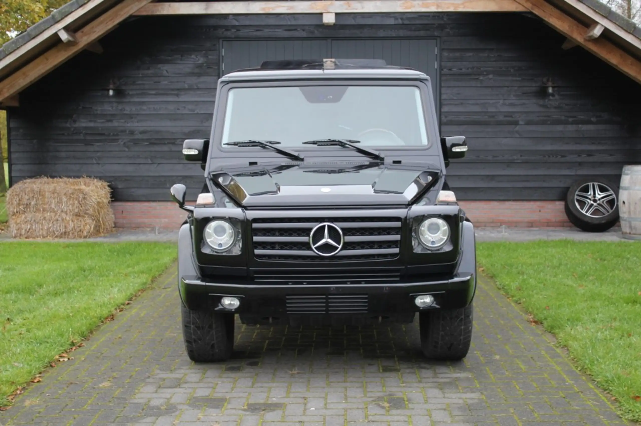 Mercedes-Benz - G 500