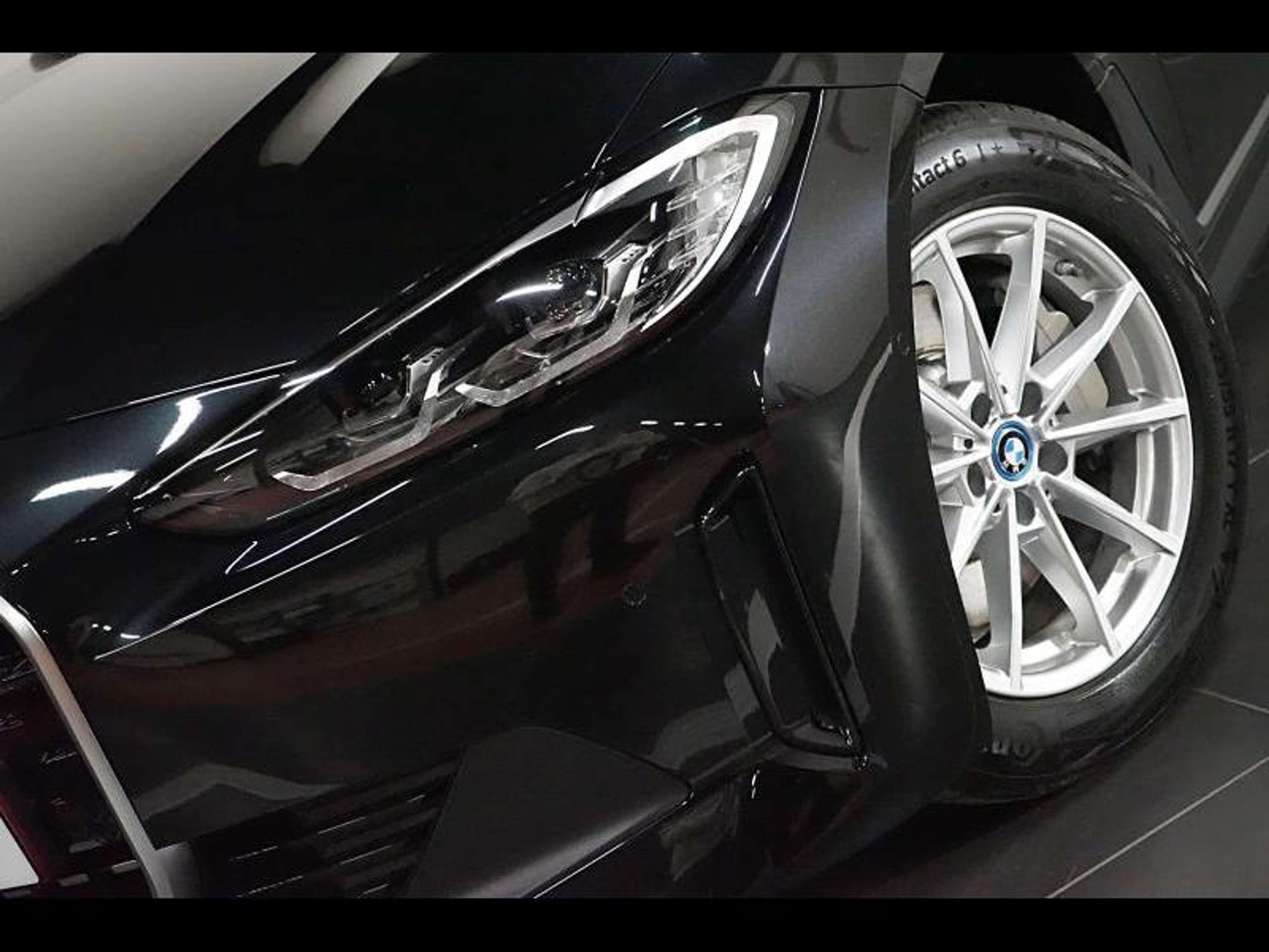 BMW - i4