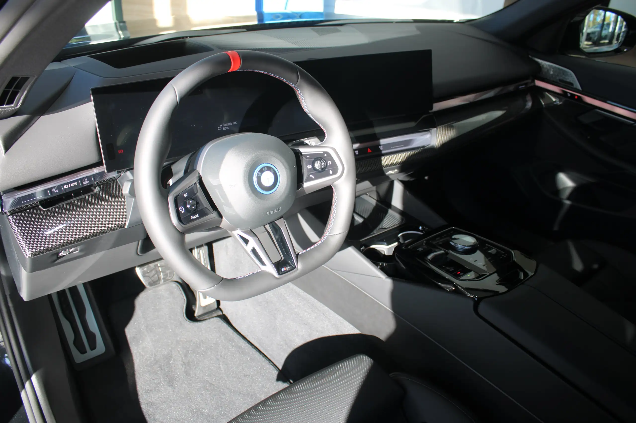 BMW - i5