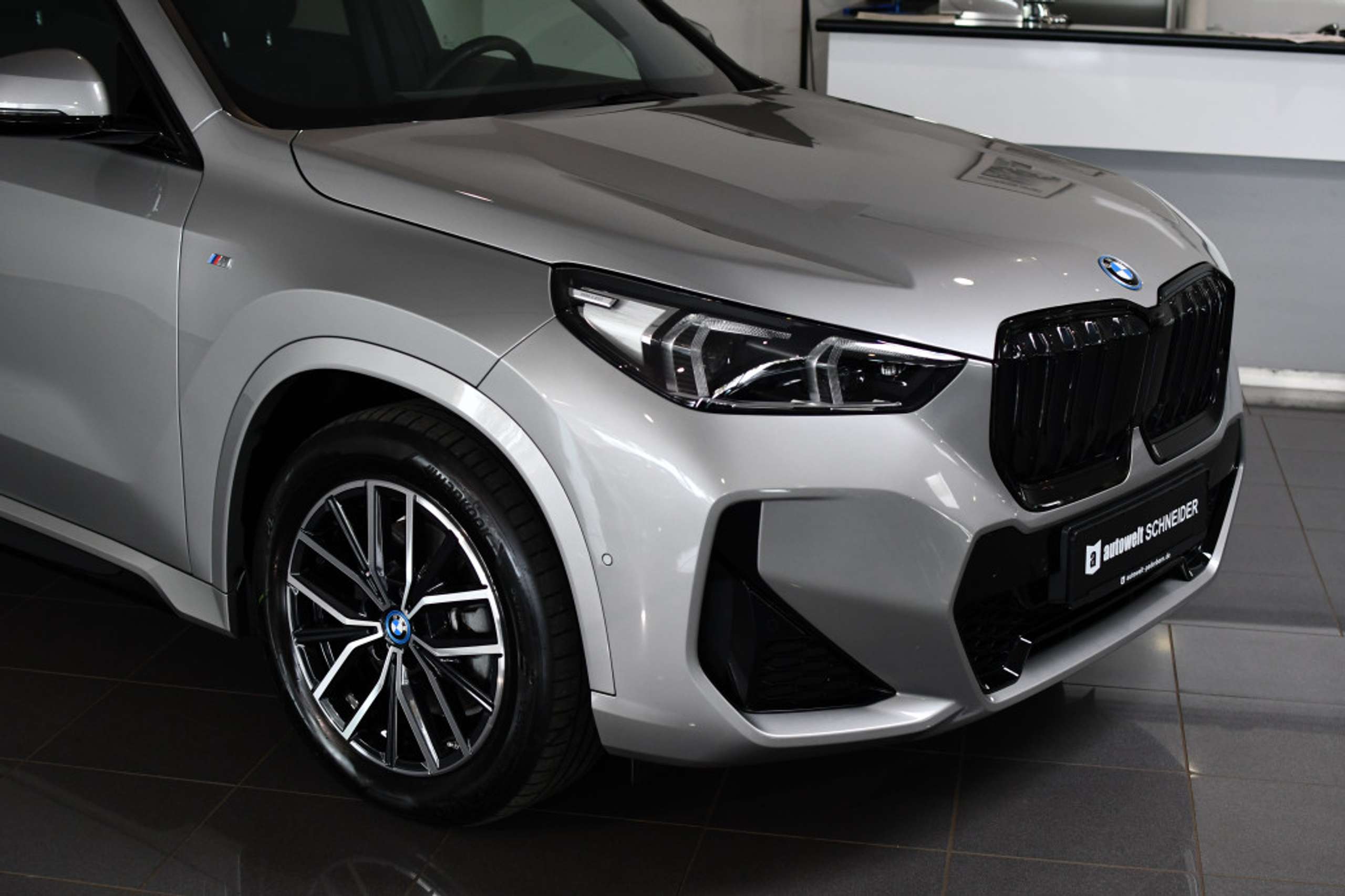 BMW - X1