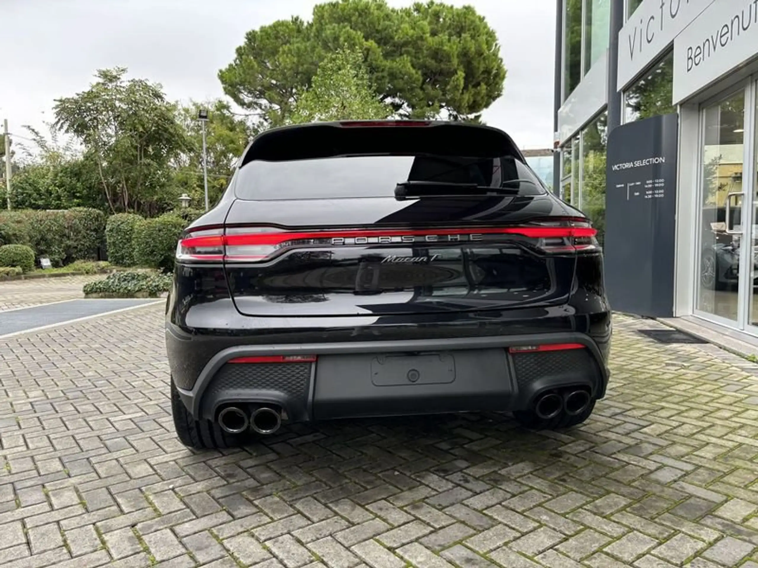 Porsche - Macan