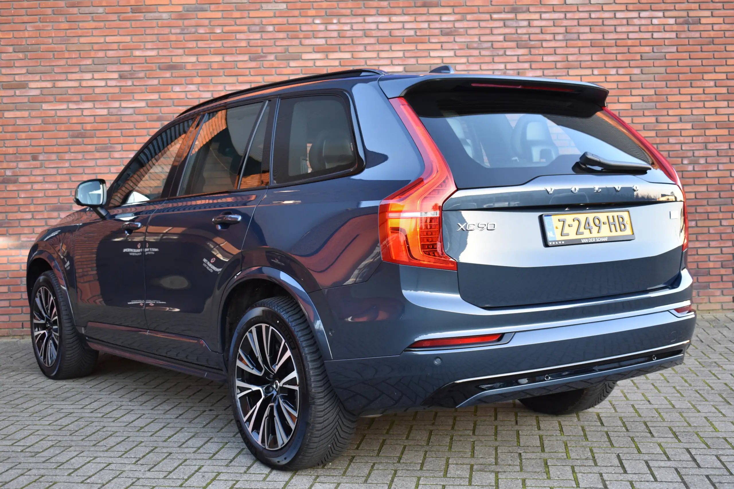 Volvo - XC90