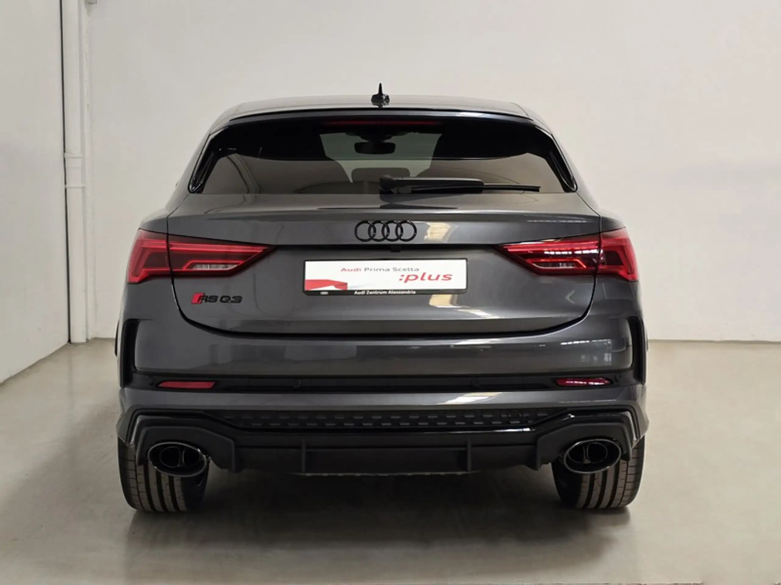 Audi - RS Q3