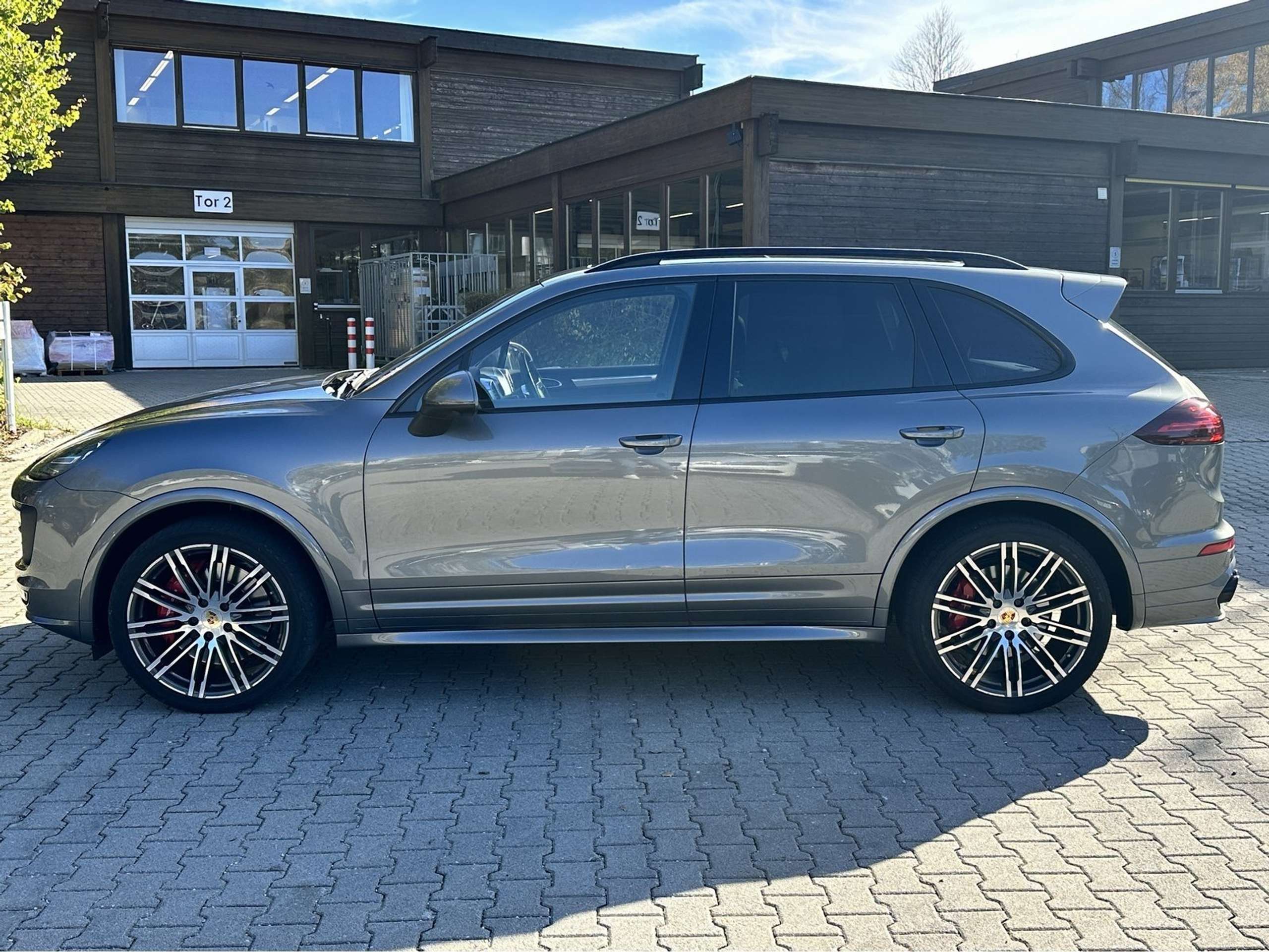 Porsche - Cayenne