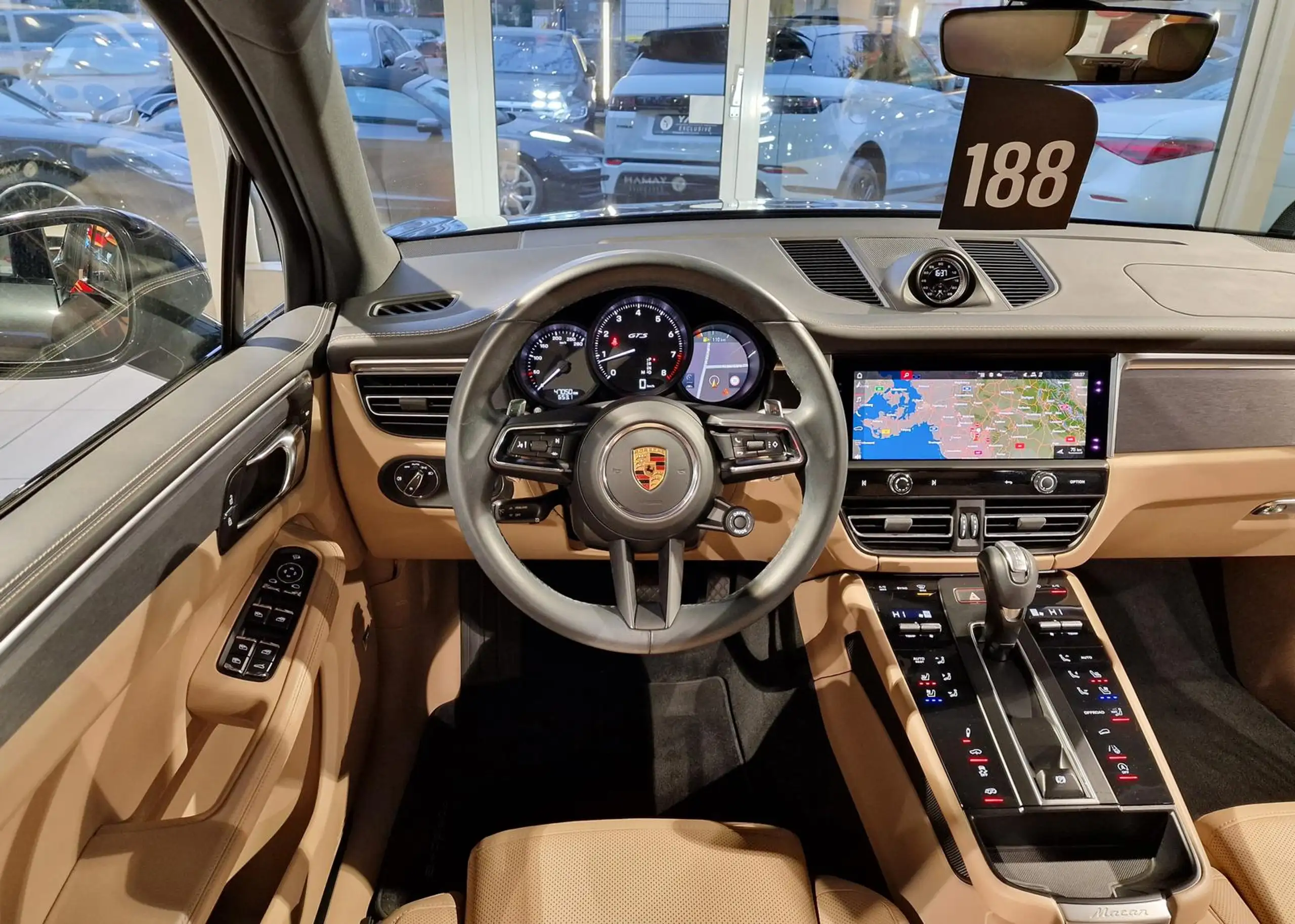 Porsche - Macan