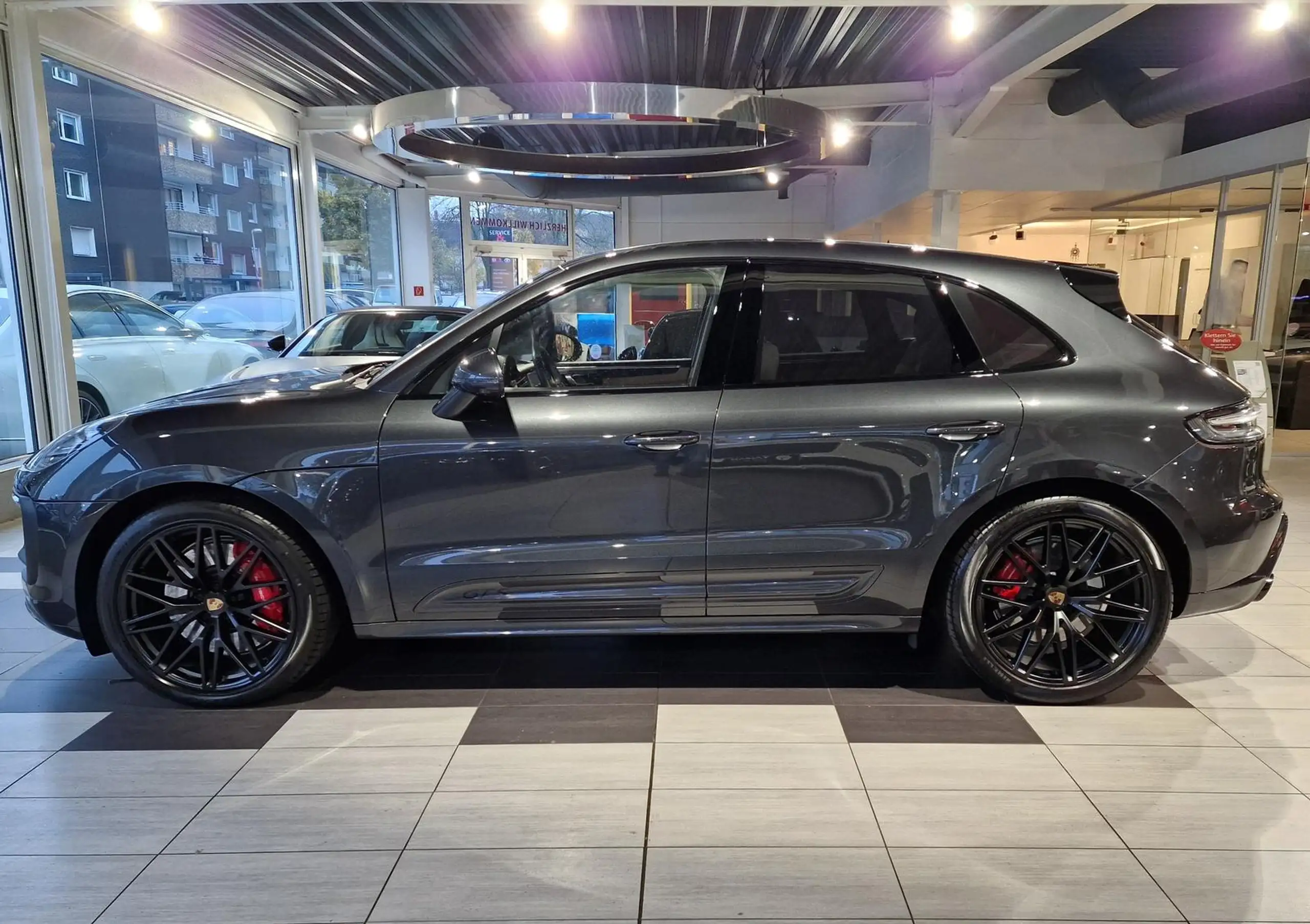 Porsche - Macan