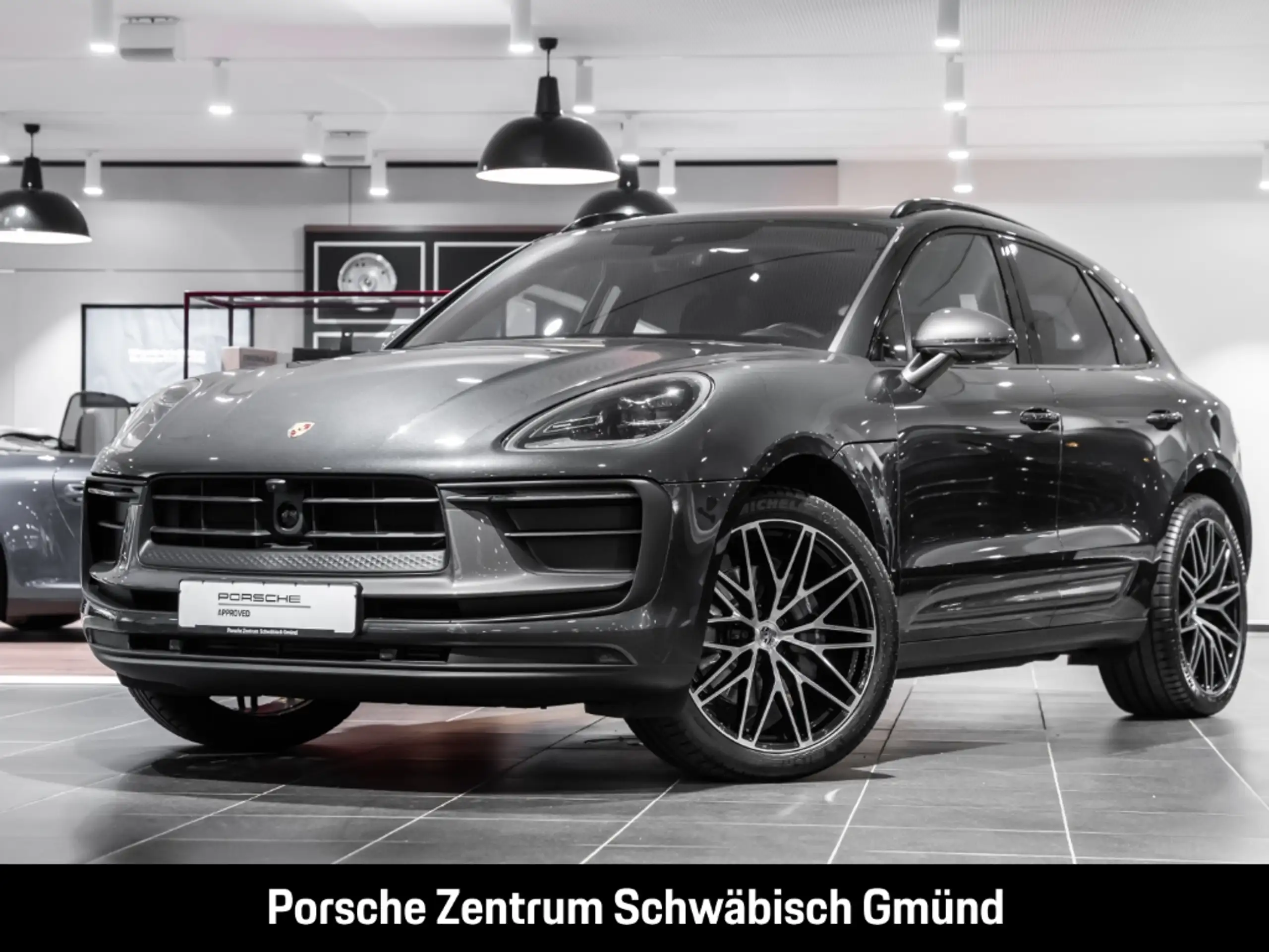 Porsche - Macan