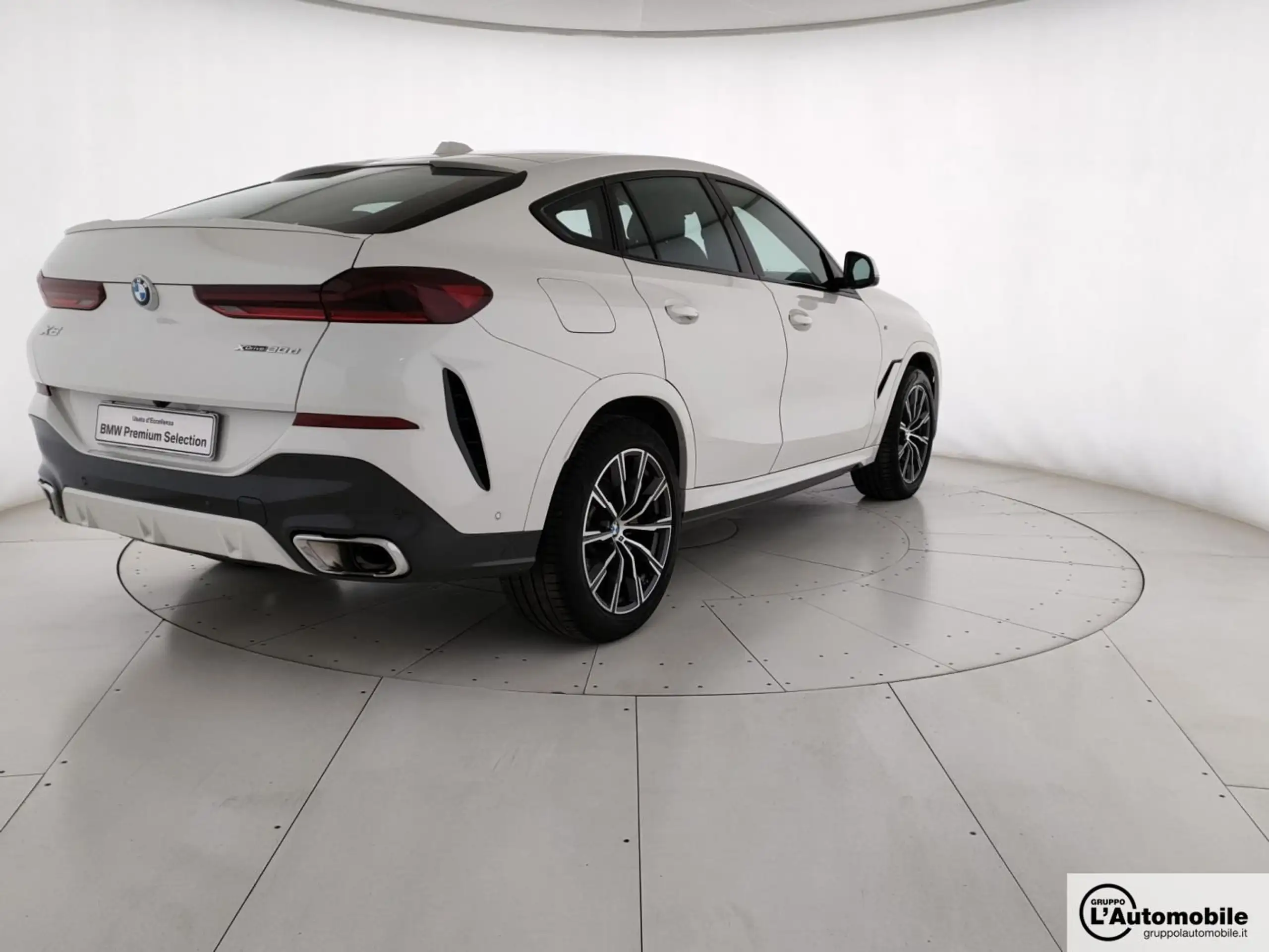 BMW - X6