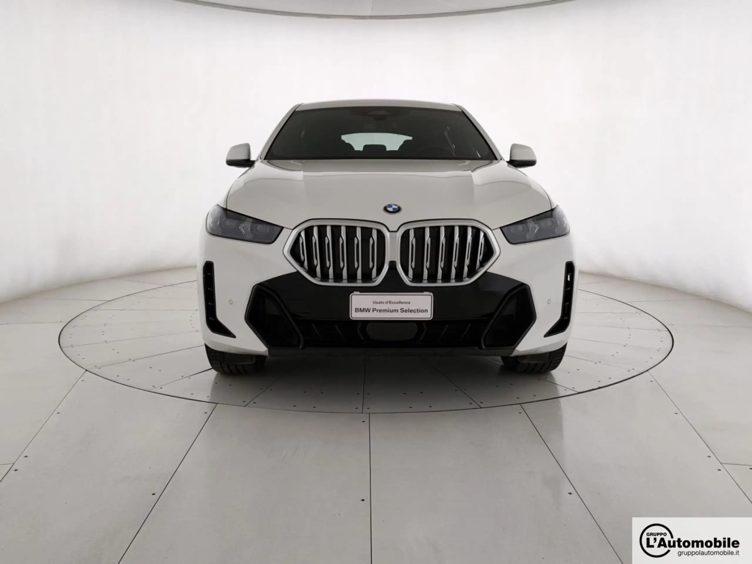 BMW - X6