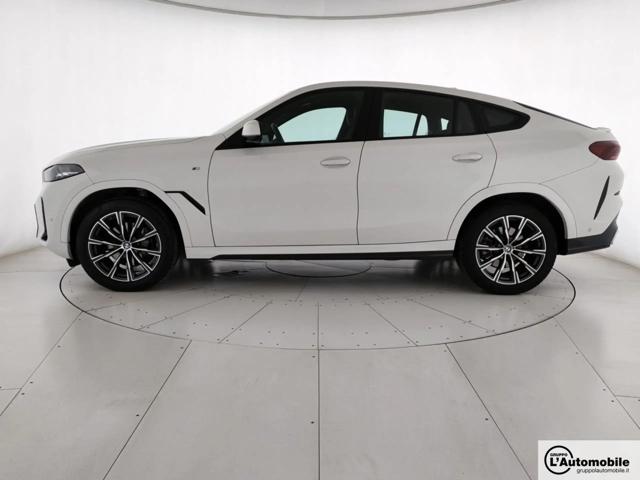 BMW - X6