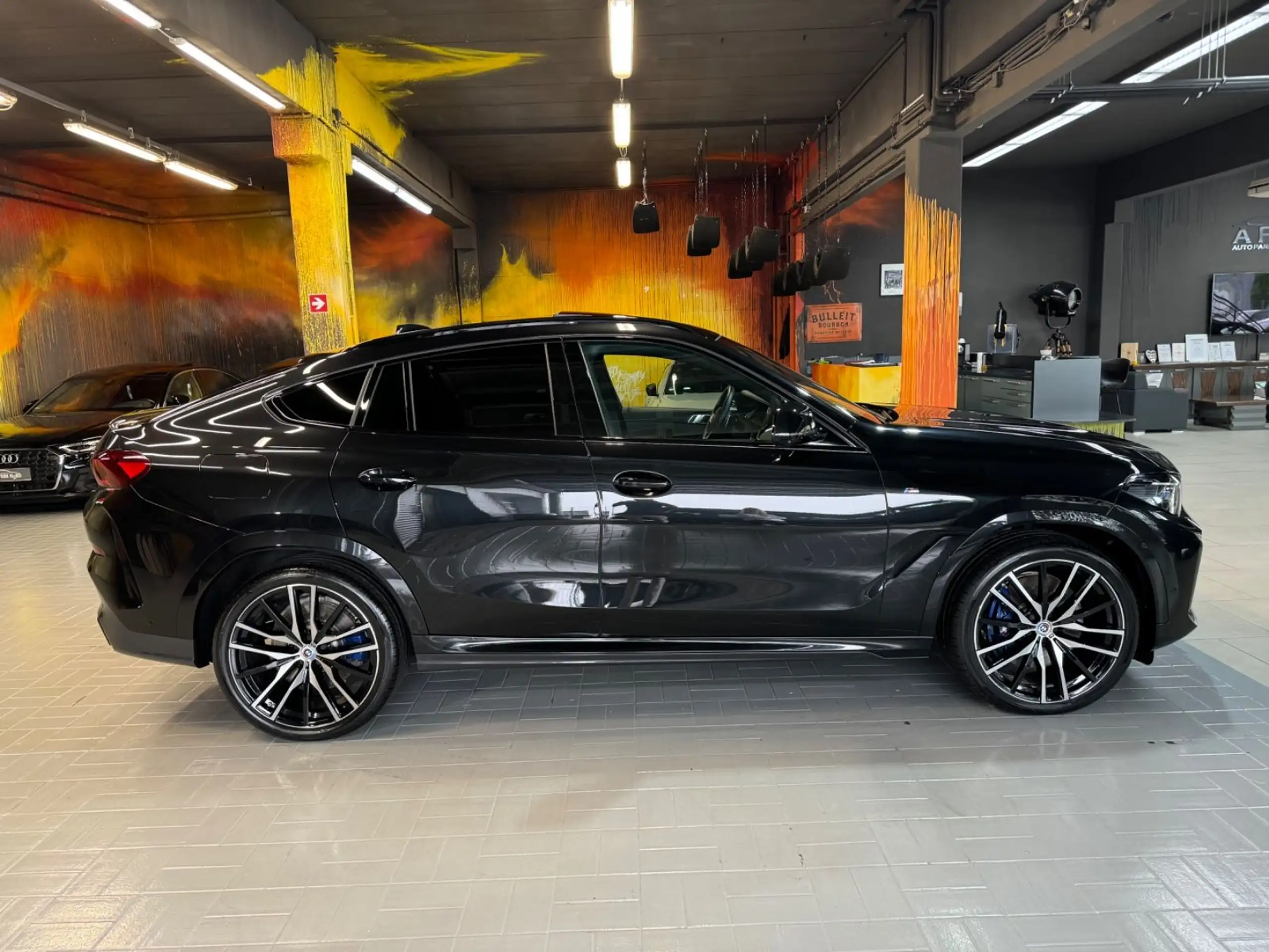 BMW - X6