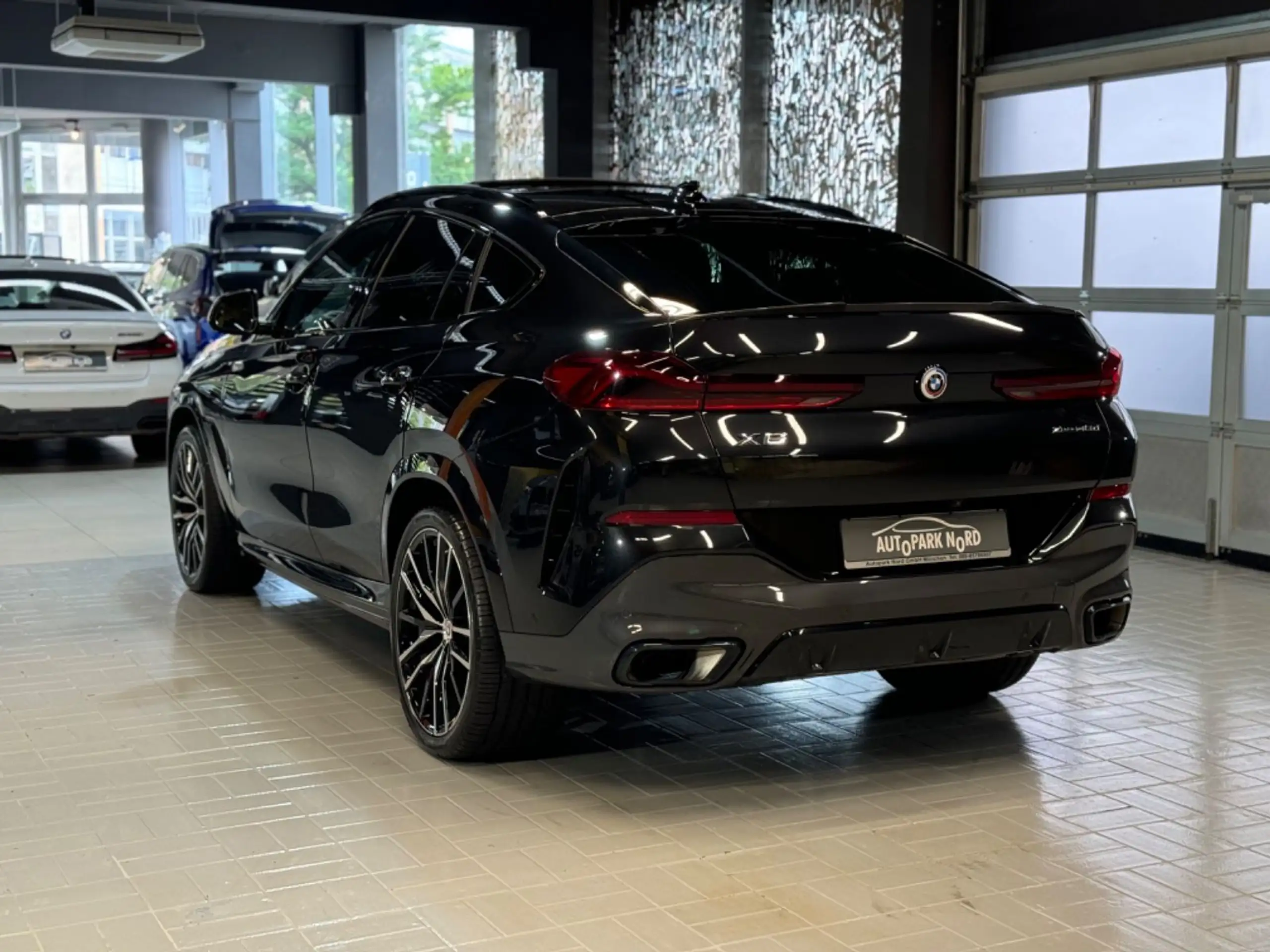 BMW - X6