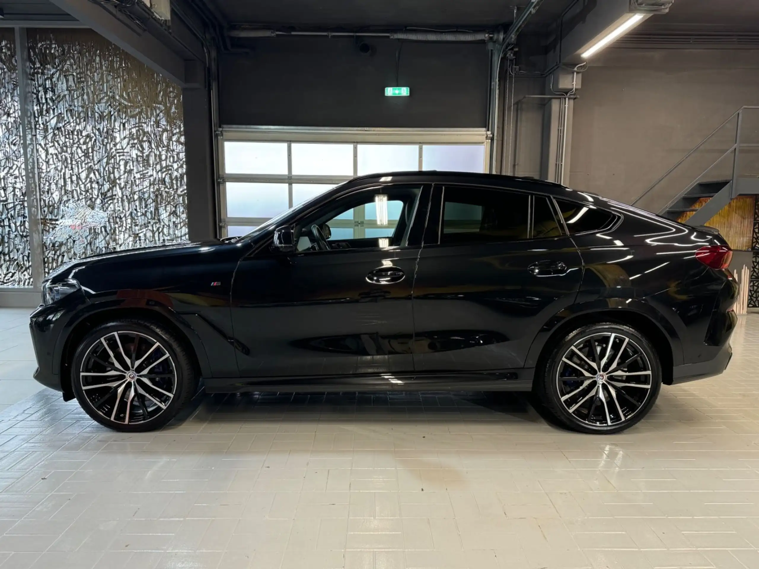 BMW - X6