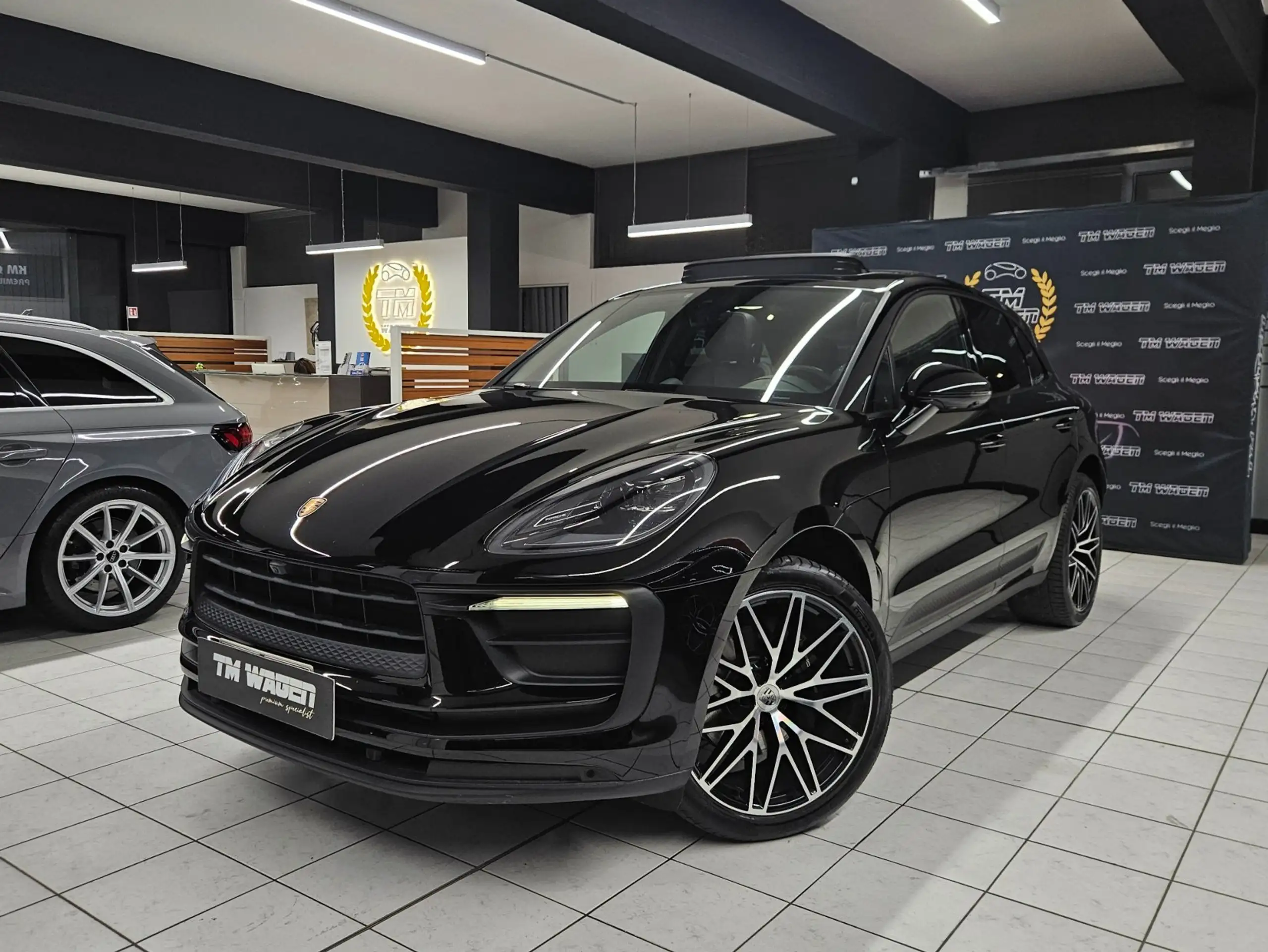 Porsche - Macan