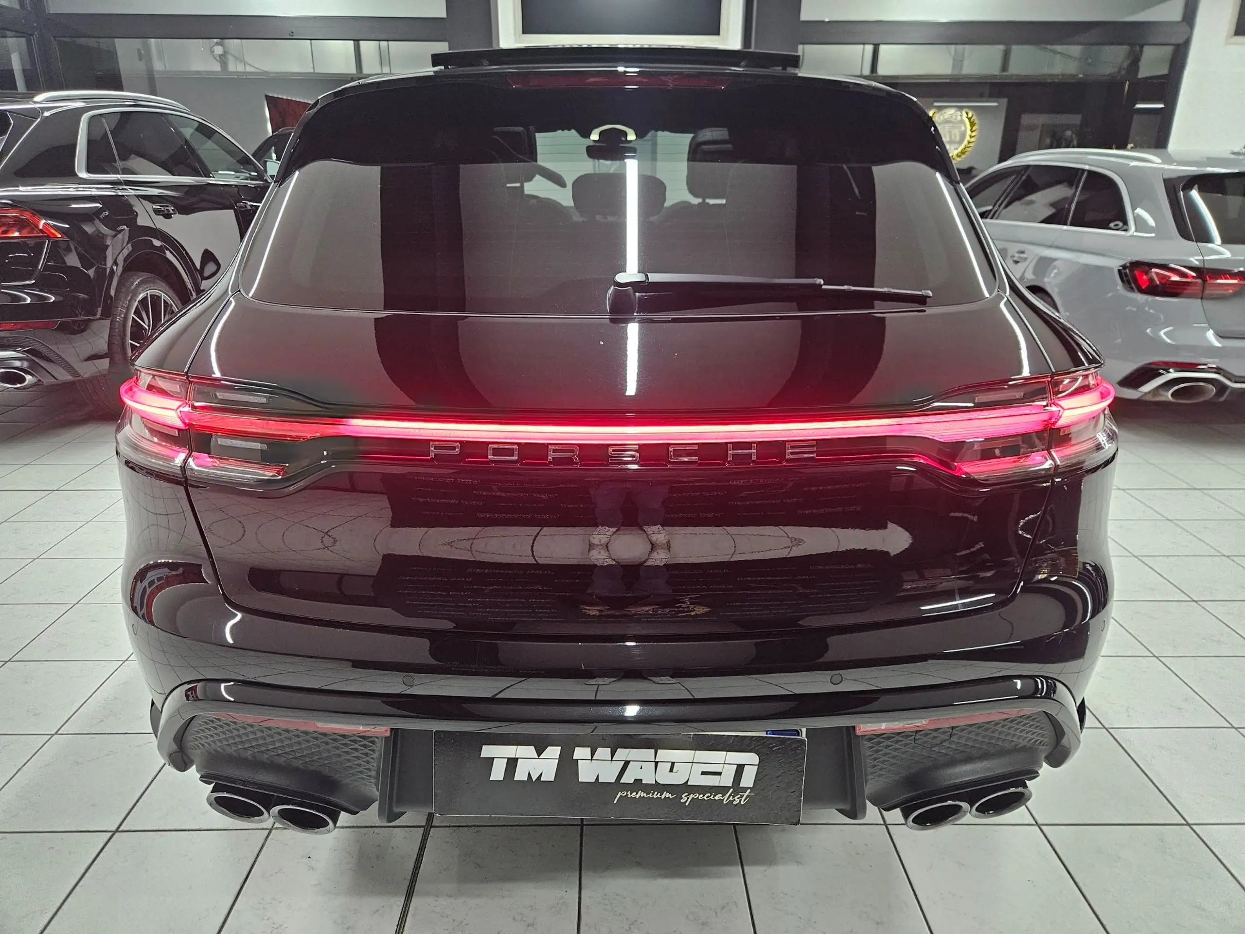 Porsche - Macan