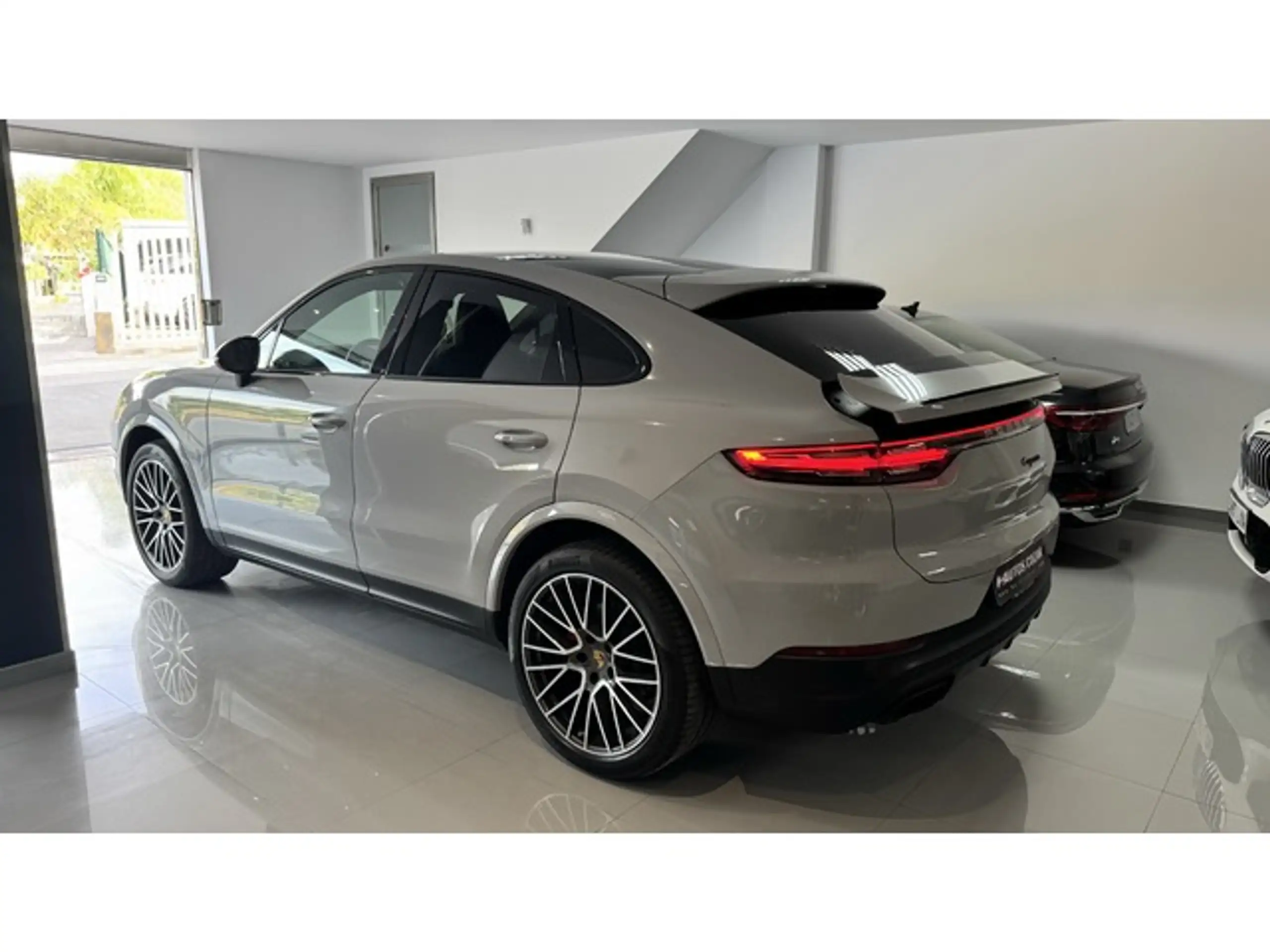 Porsche - Cayenne