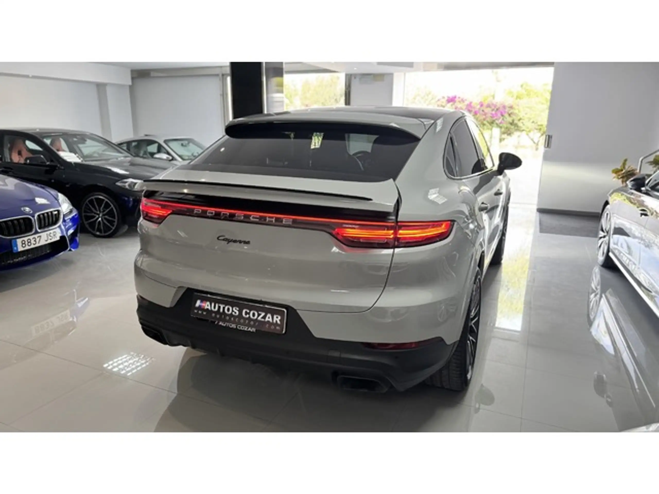 Porsche - Cayenne