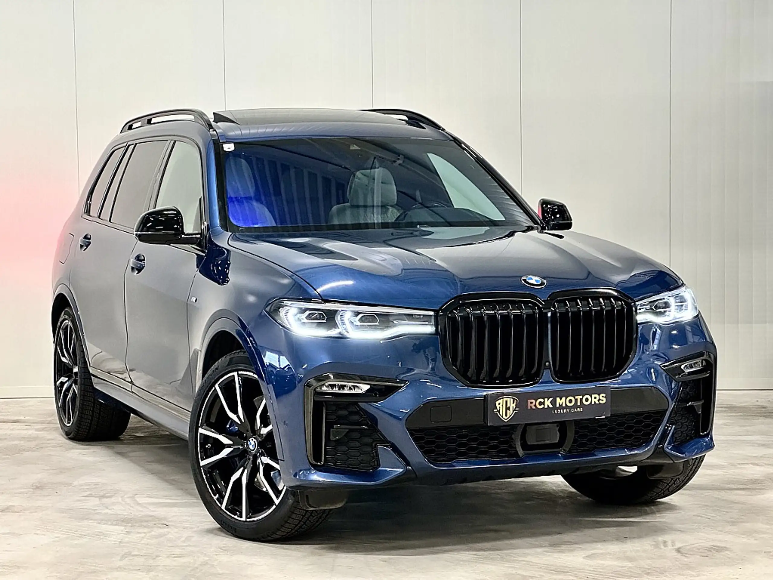 BMW - X7