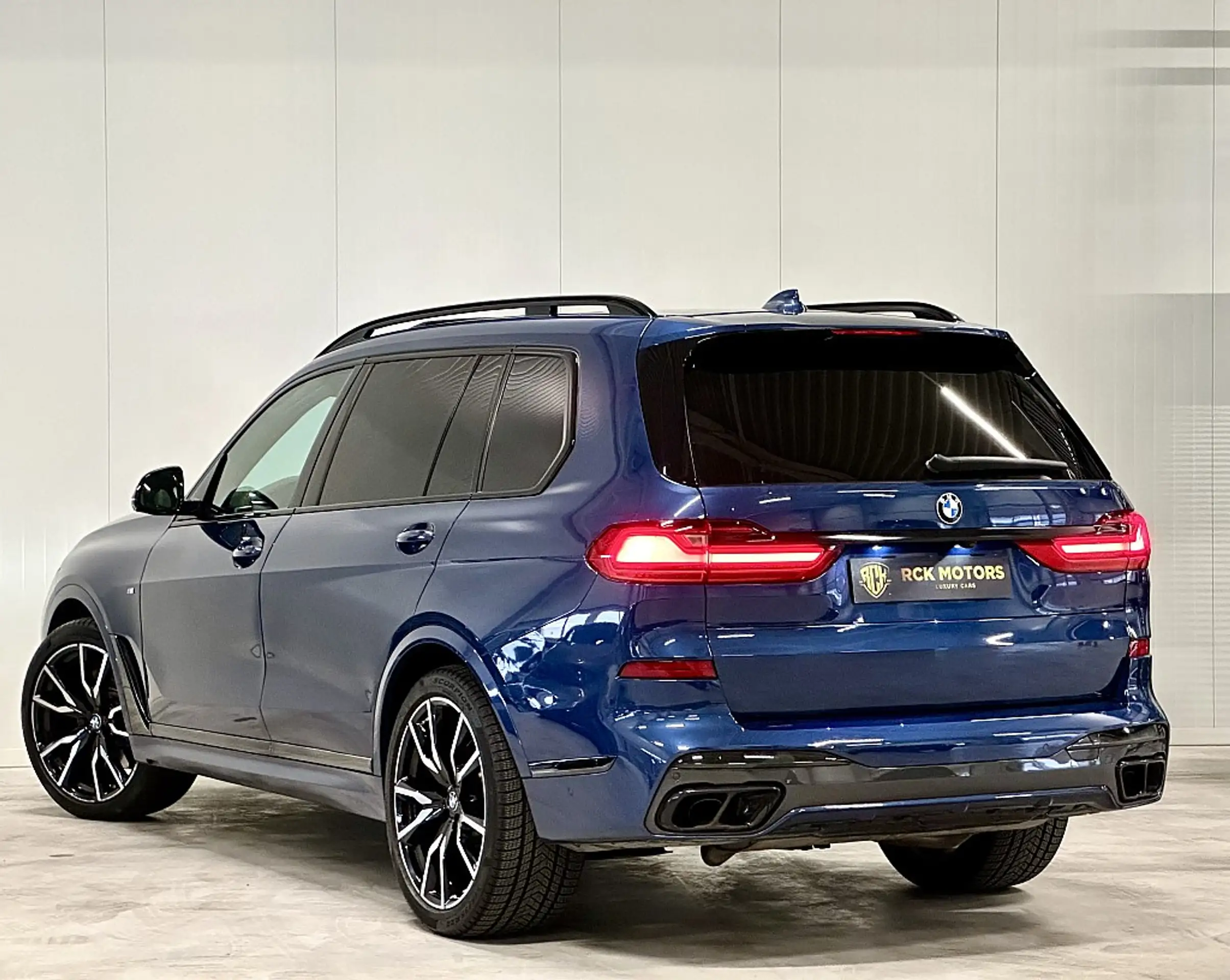 BMW - X7