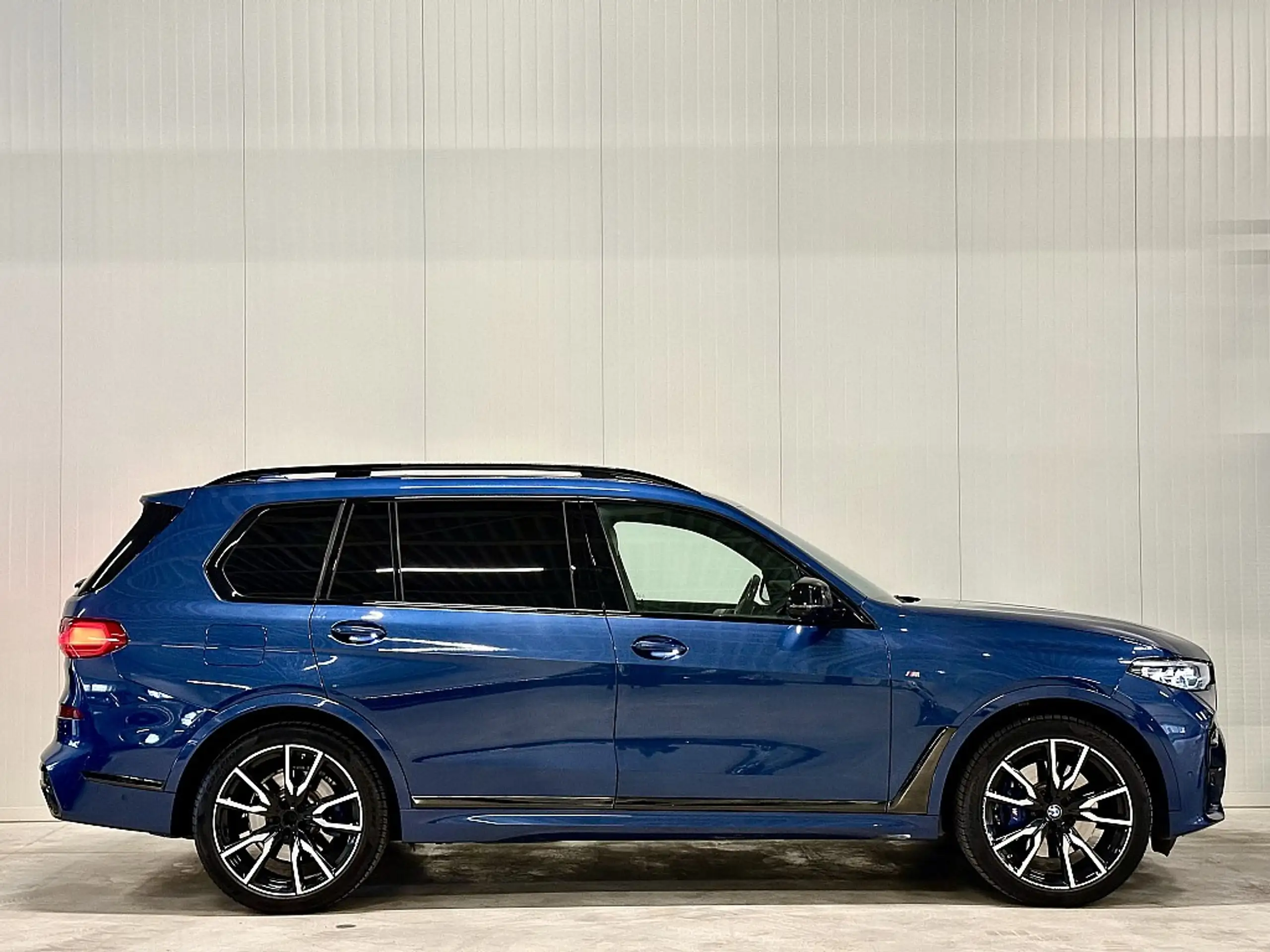 BMW - X7