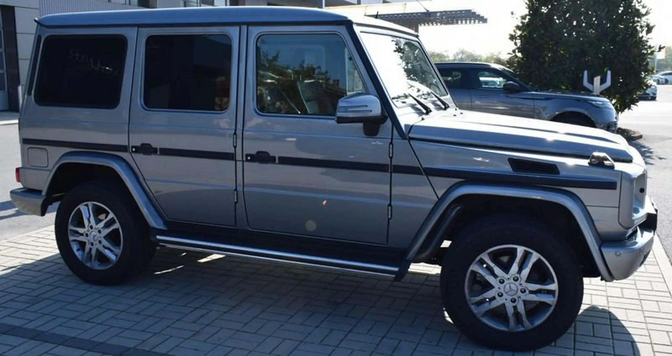 Mercedes-Benz - G 350