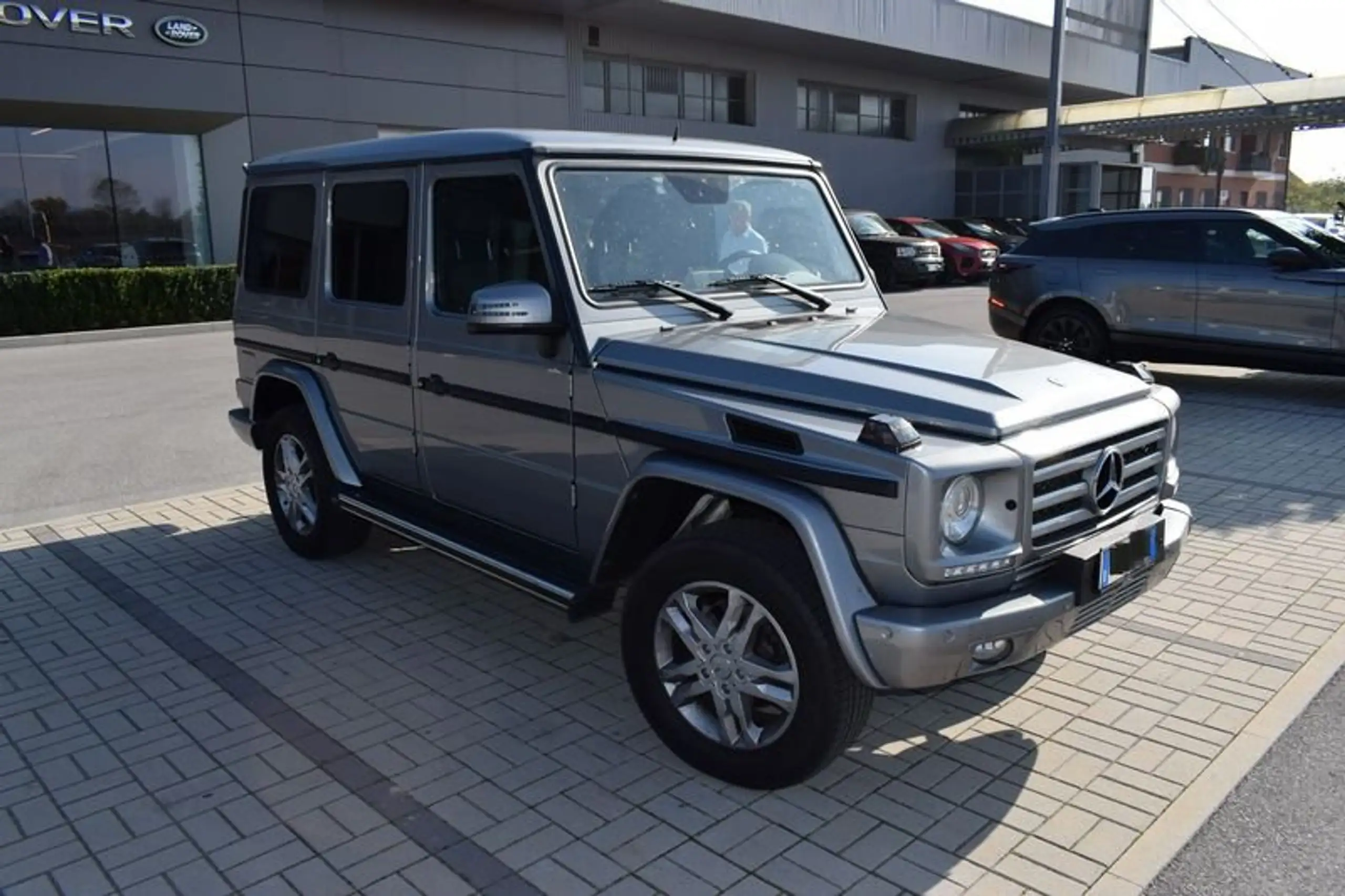 Mercedes-Benz - G 350