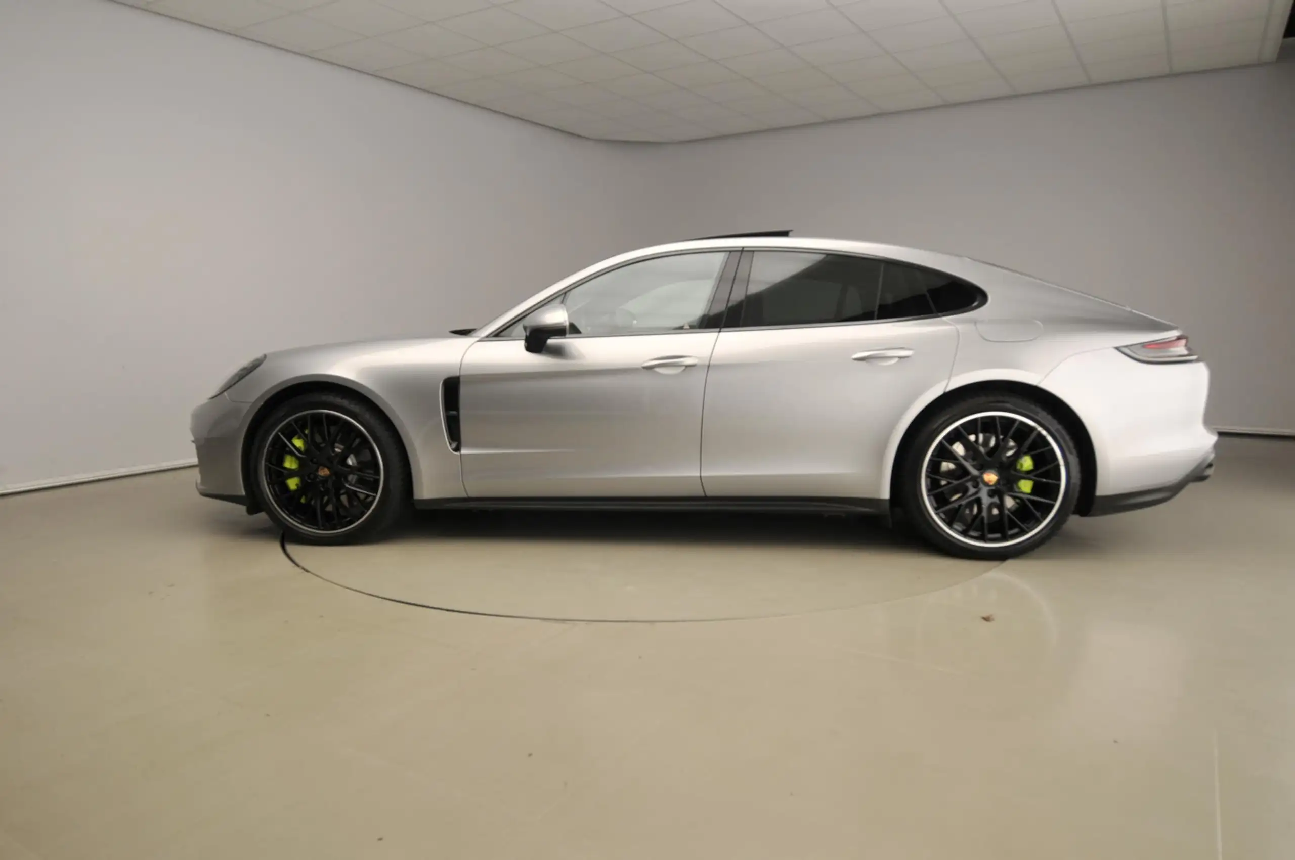 Porsche - Panamera