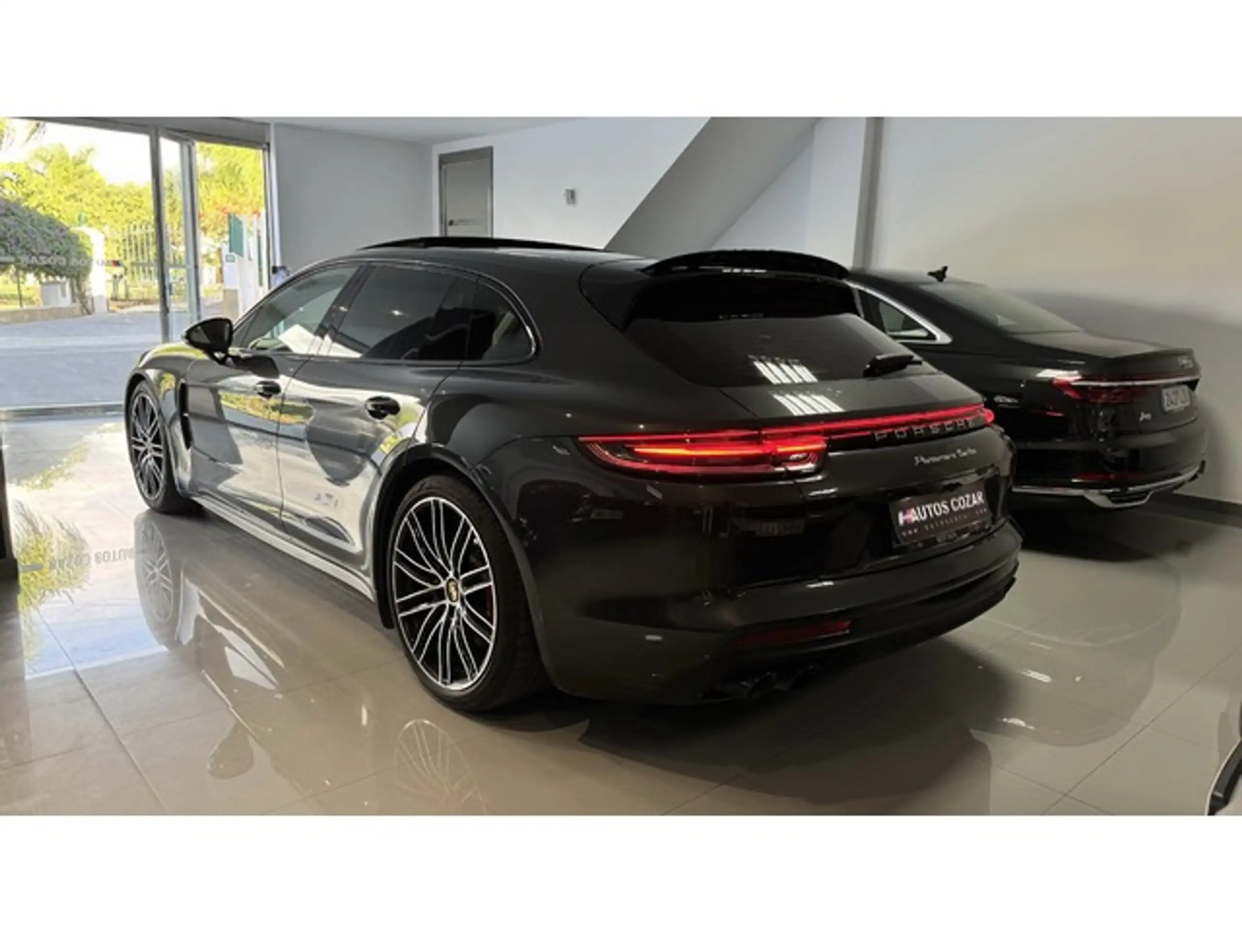 Porsche - Panamera