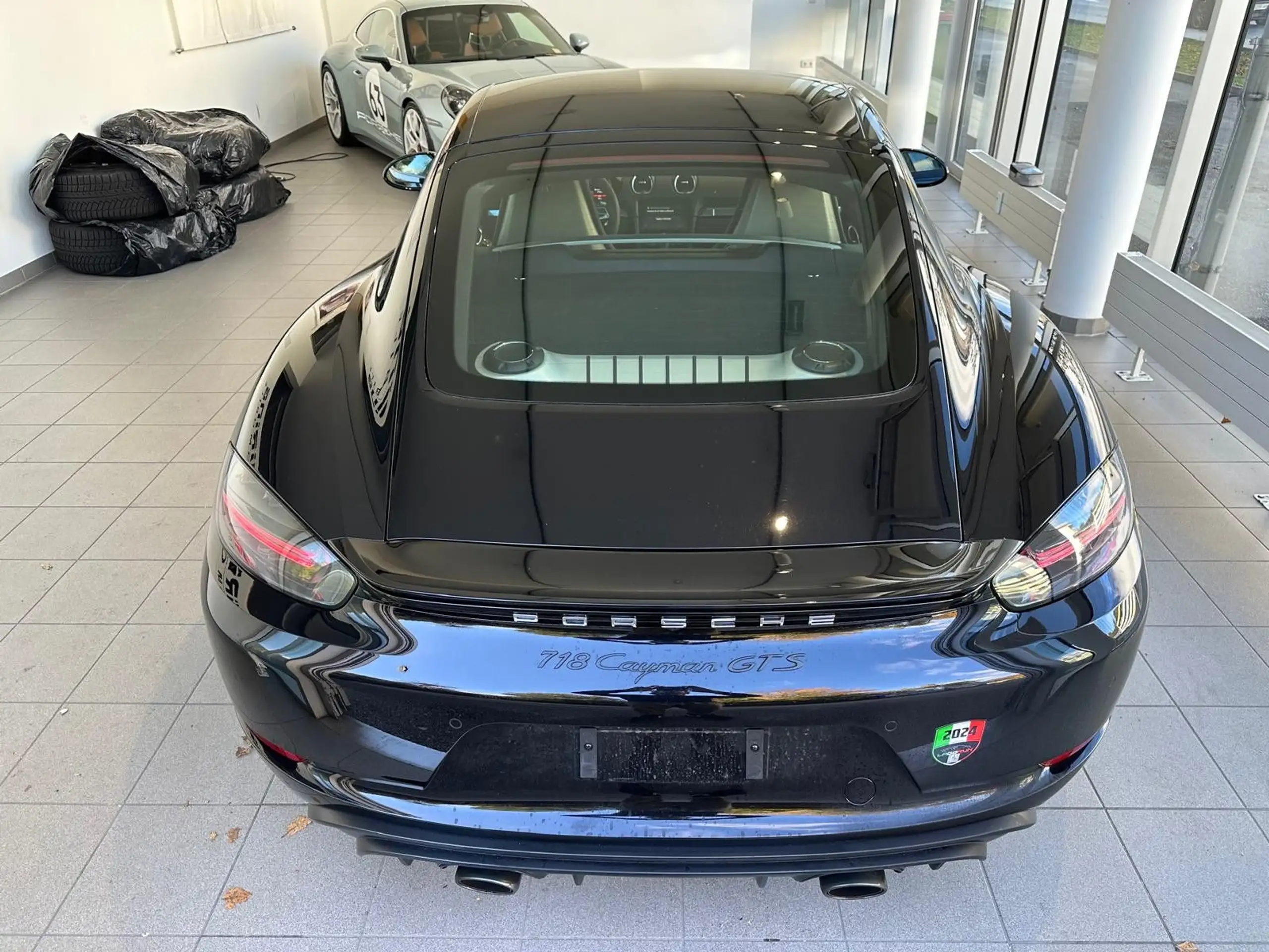 Porsche - Cayman