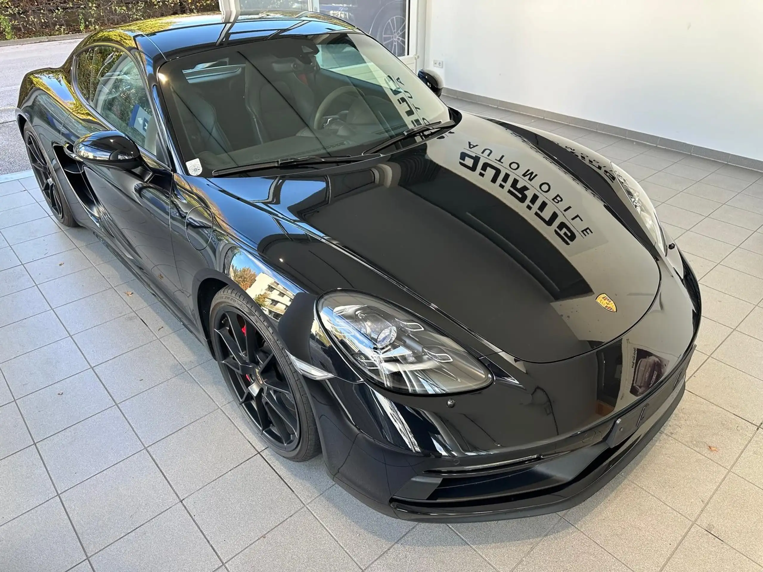 Porsche - Cayman