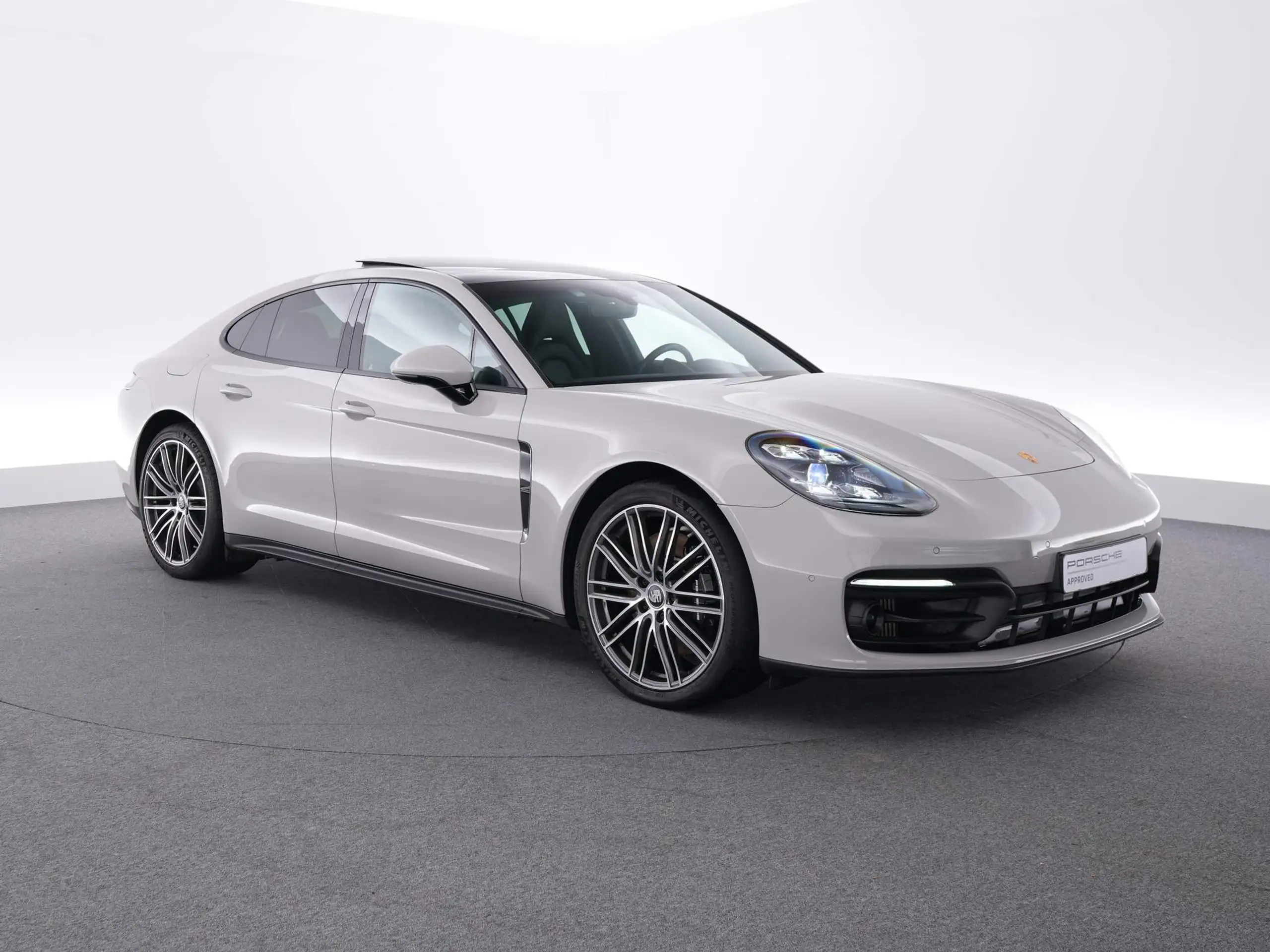 Porsche - Panamera