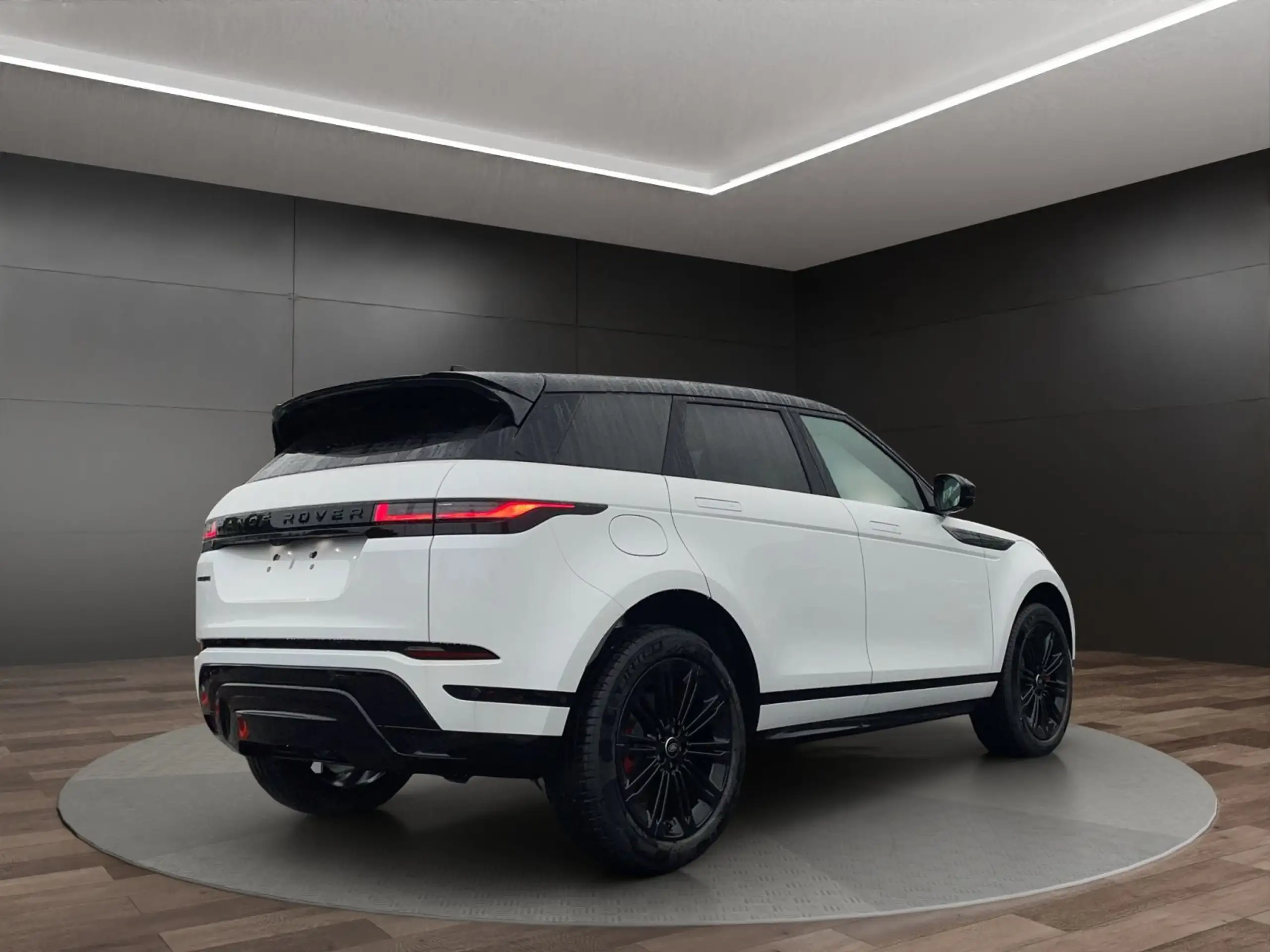 Land Rover - Range Rover Evoque