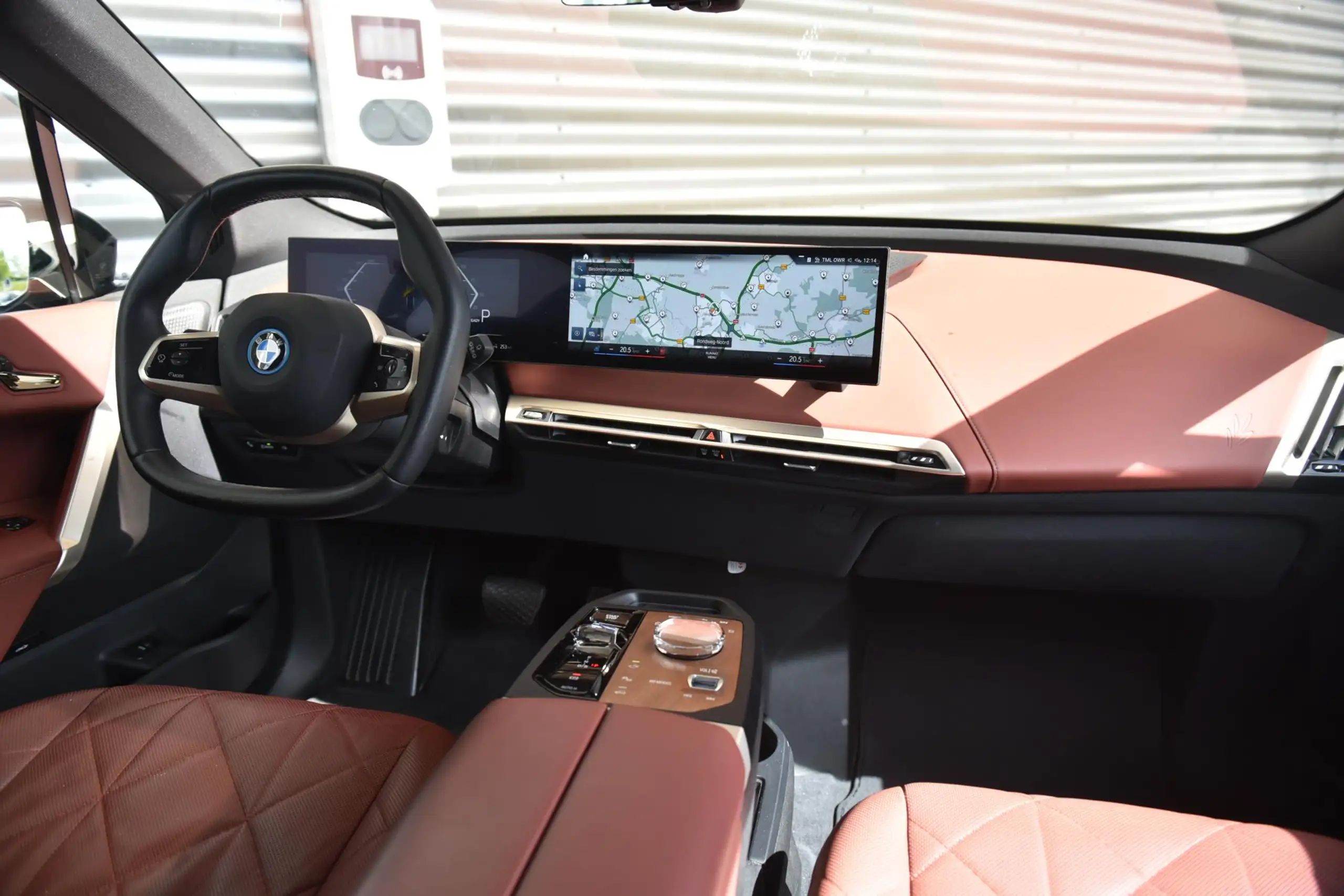 BMW - iX