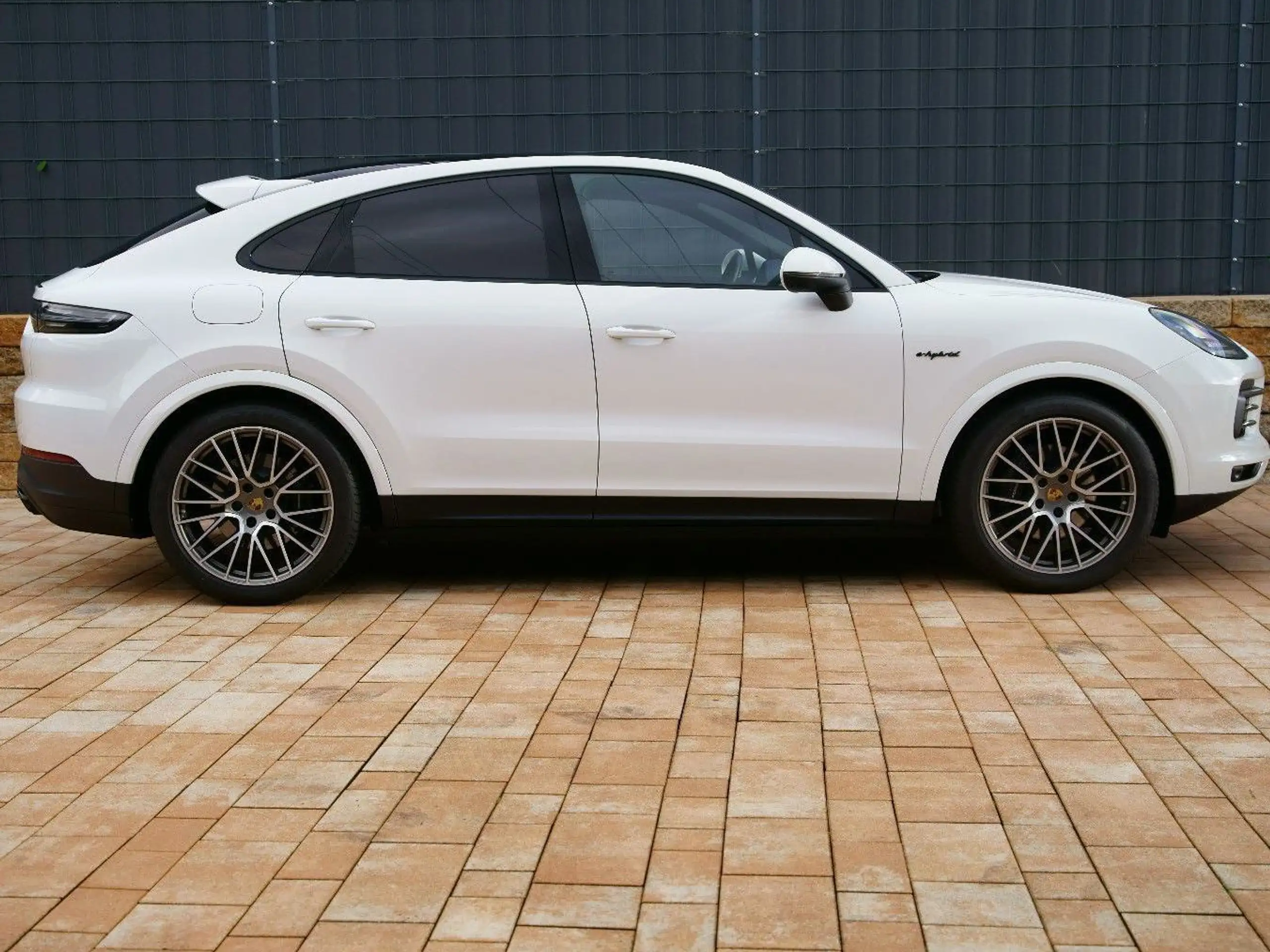 Porsche - Cayenne