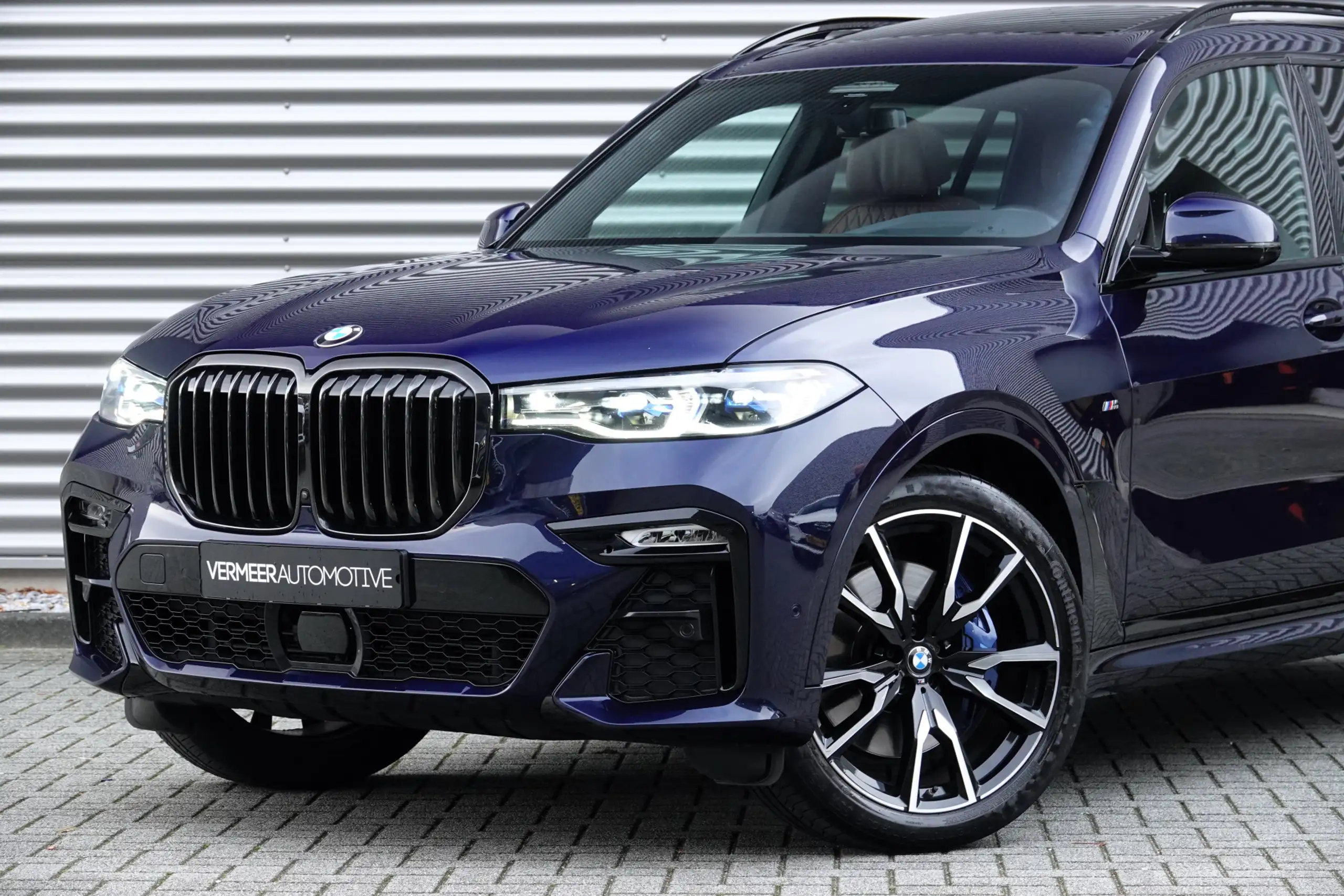 BMW - X7