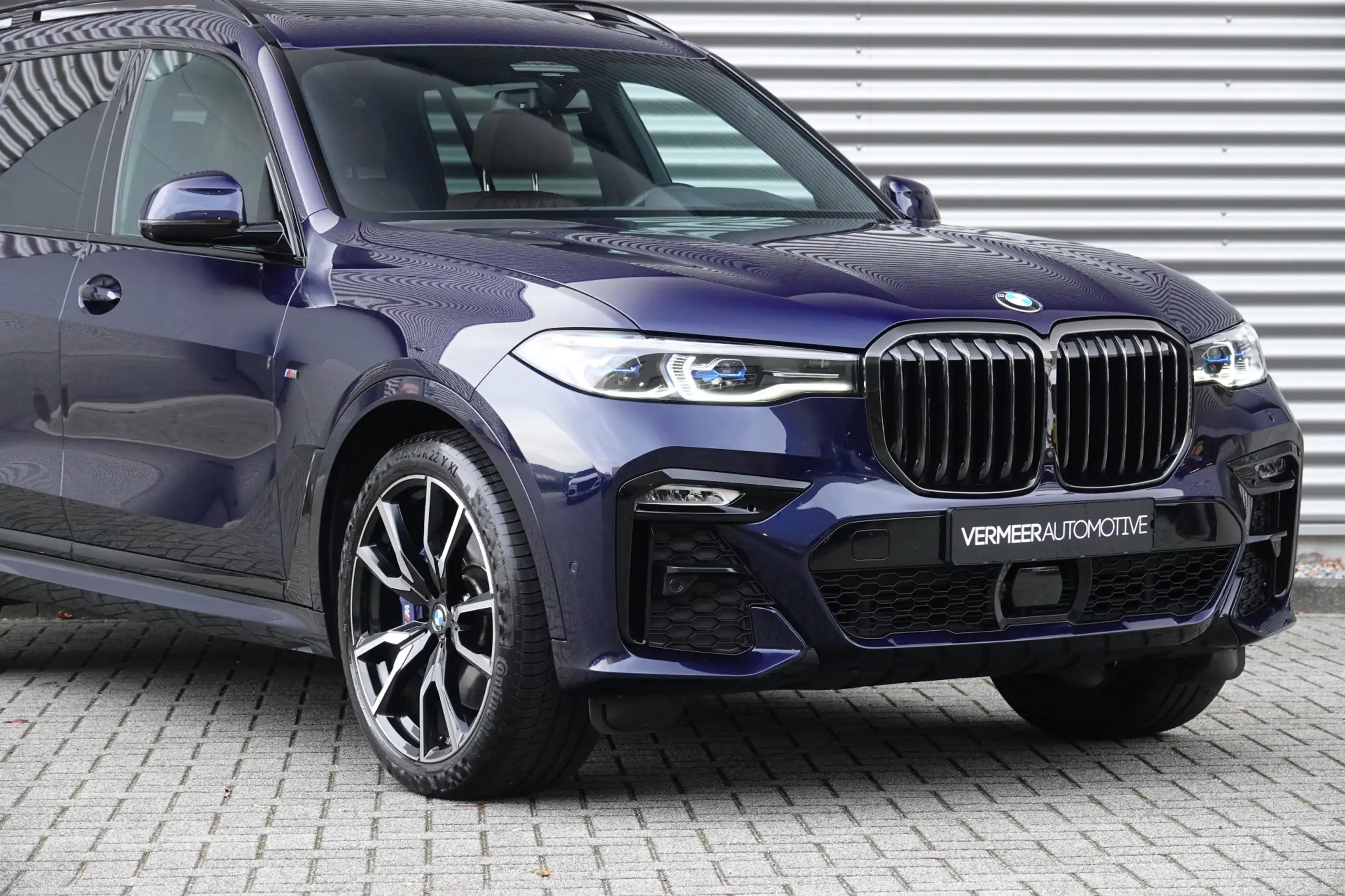 BMW - X7