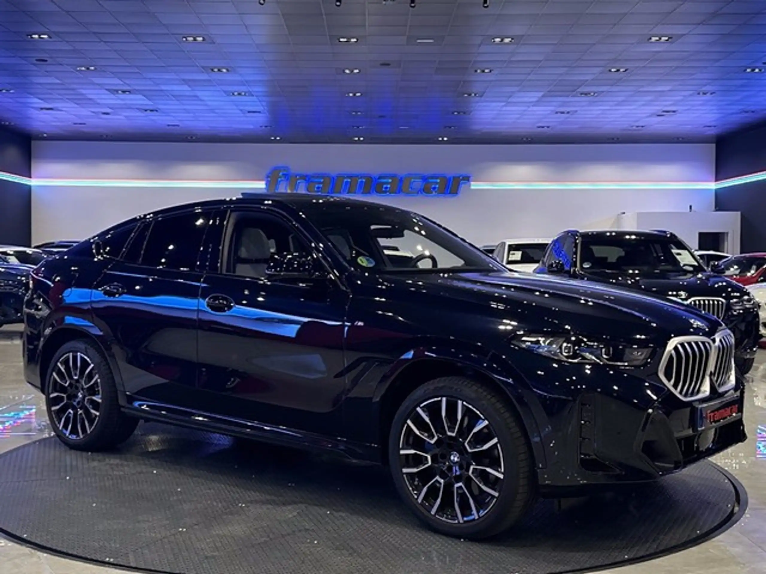 BMW - X6