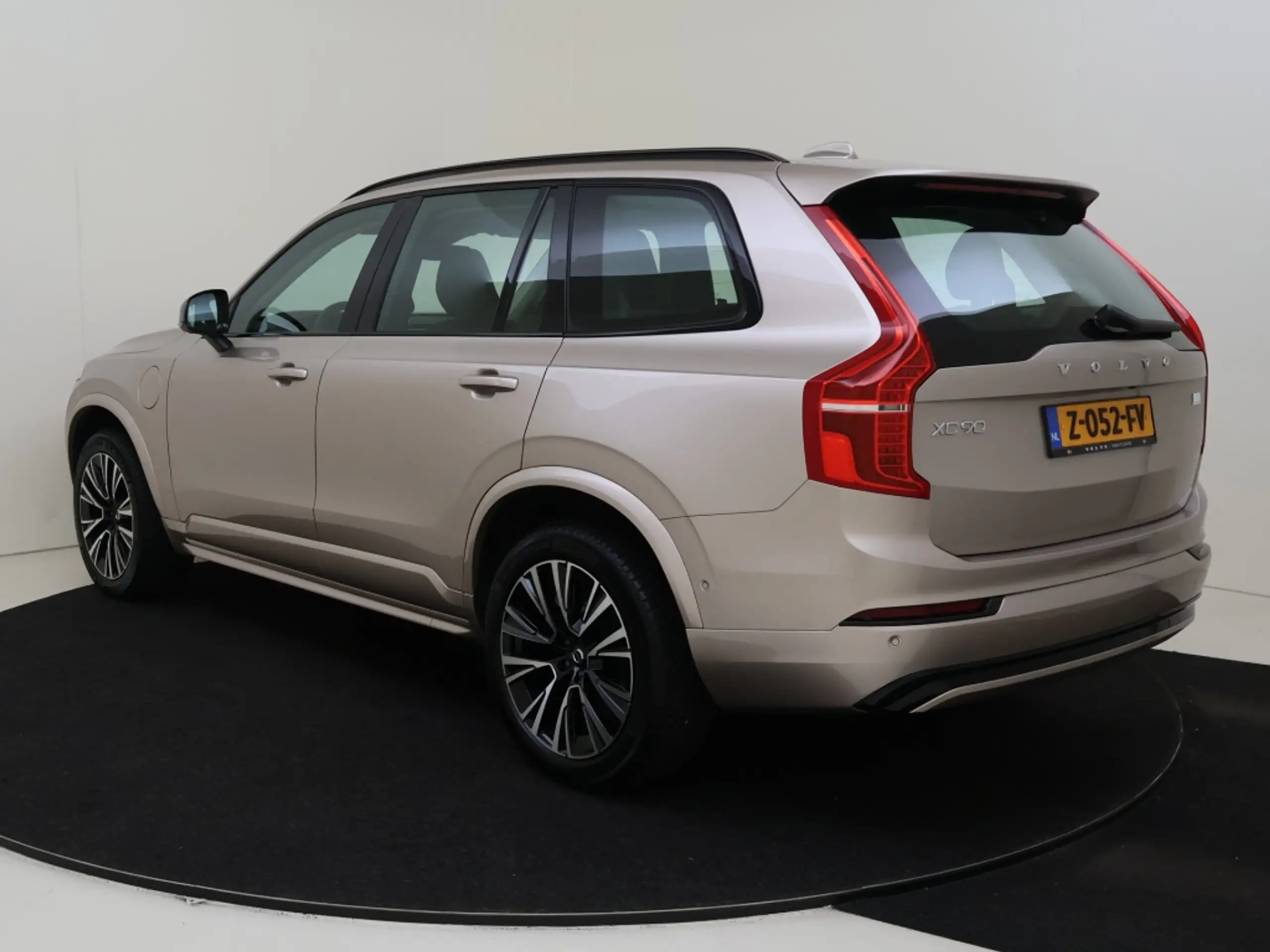 Volvo - XC90