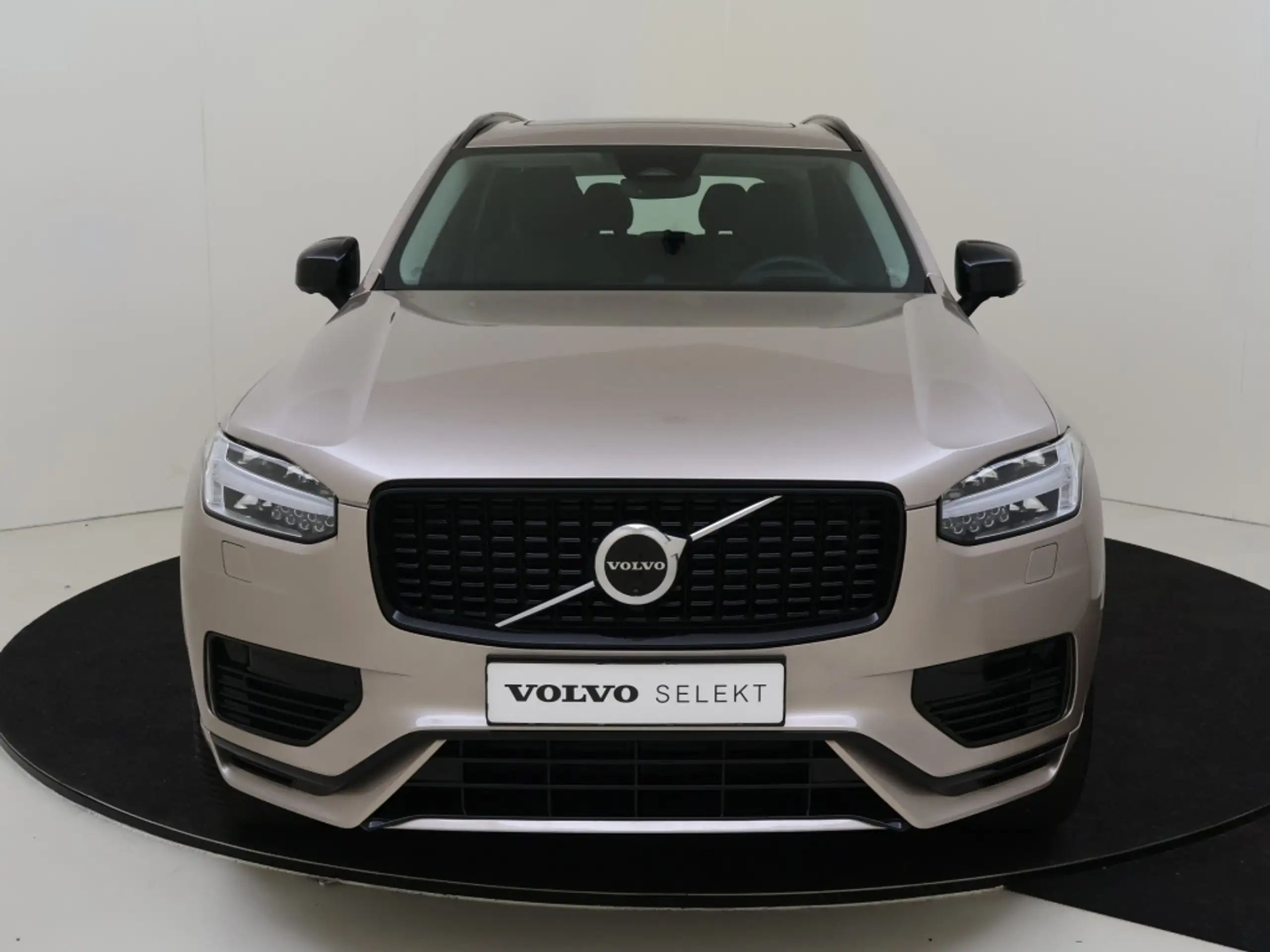 Volvo - XC90