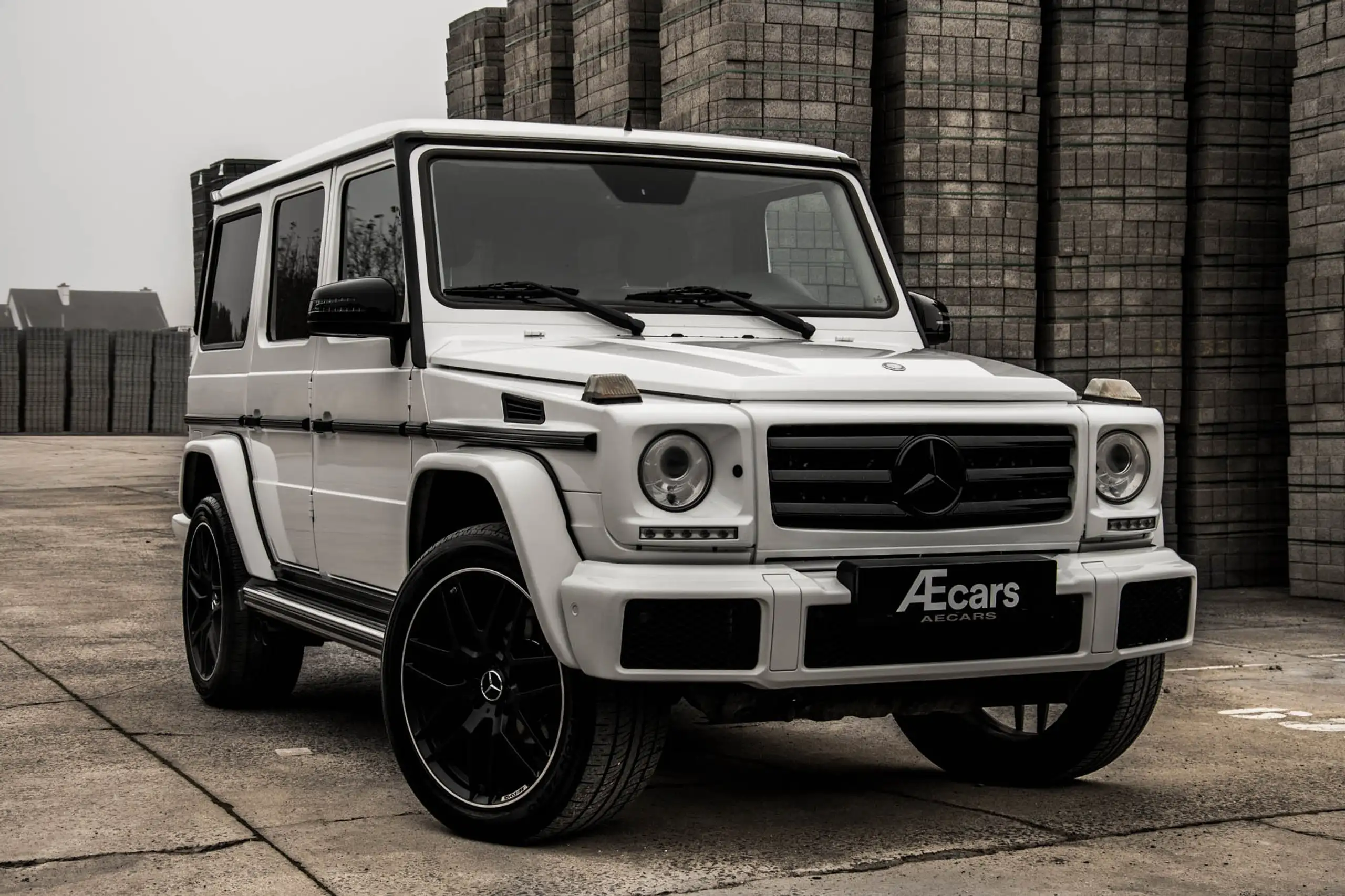 Mercedes-Benz - G 500