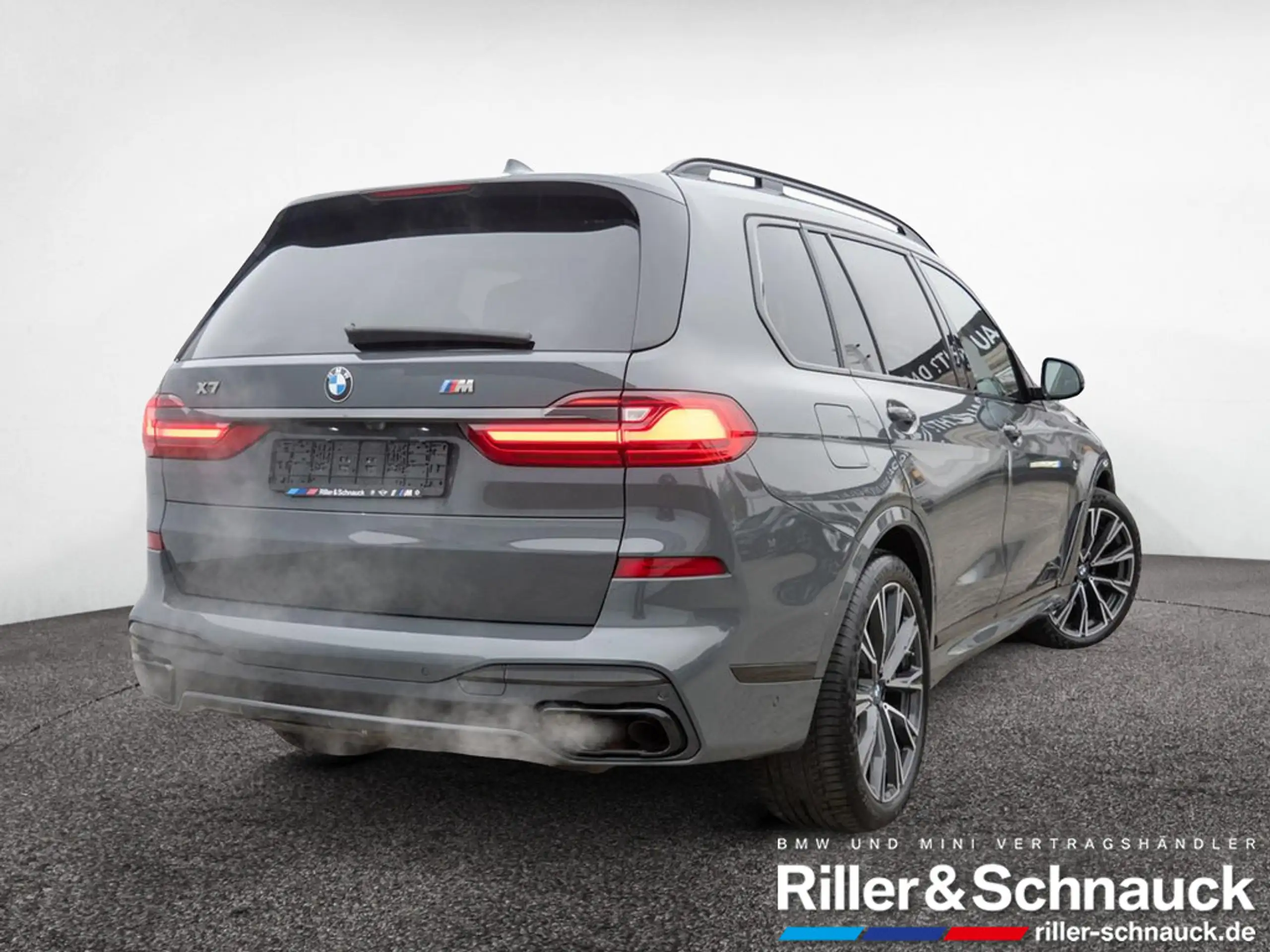 BMW - X7 M