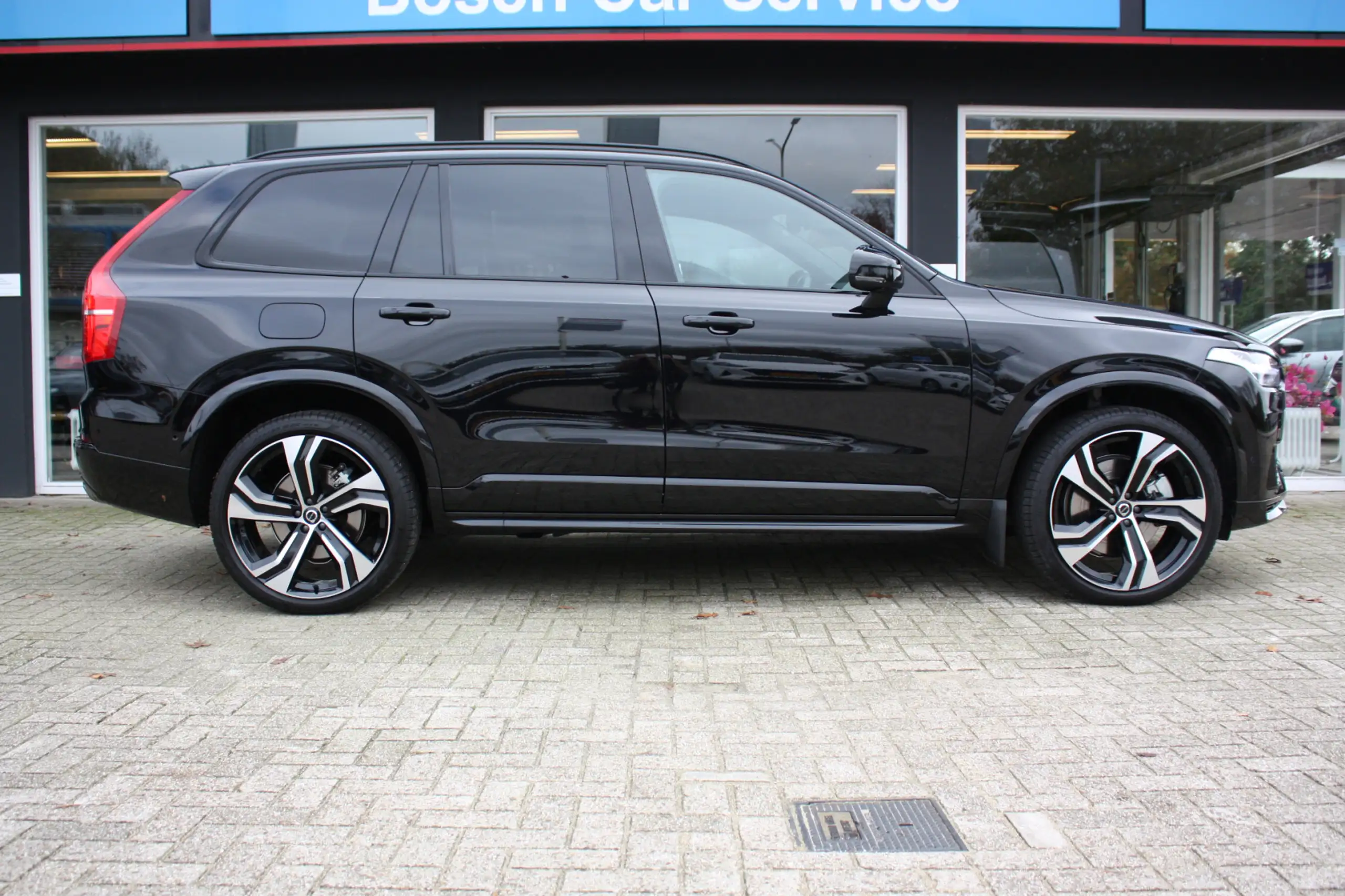 Volvo - XC90