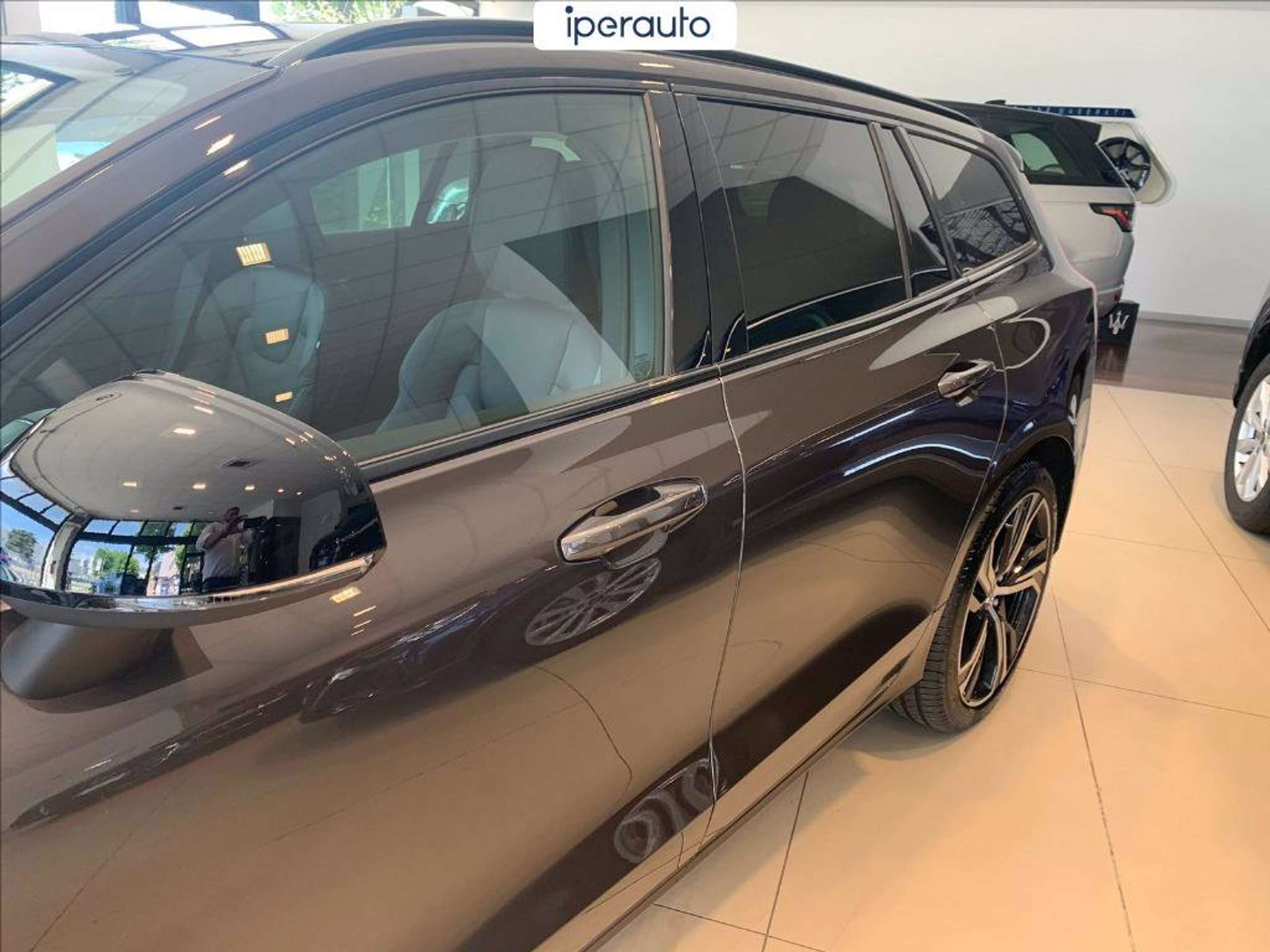 Volvo - V60